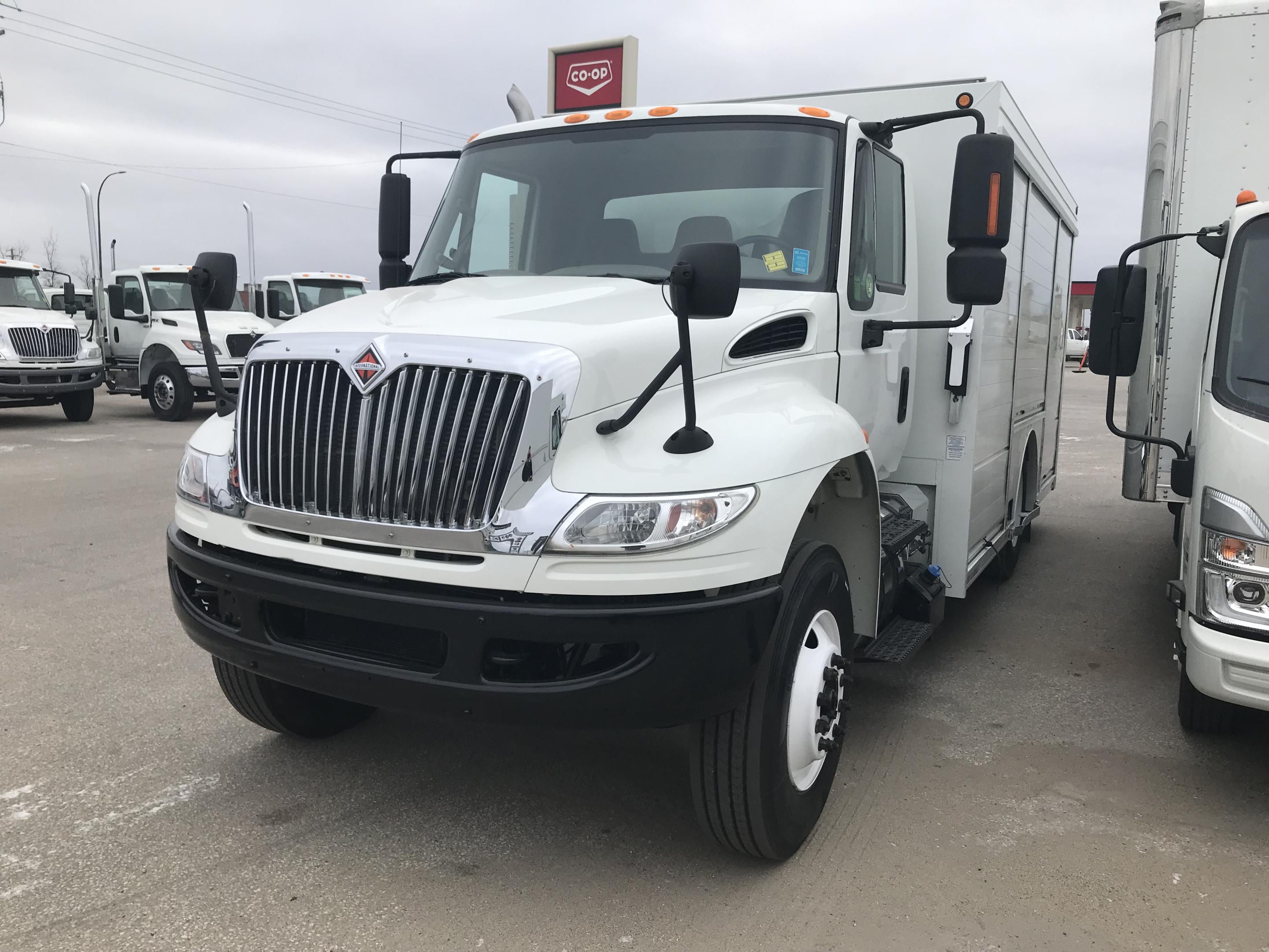 2018 International 4300 4x2