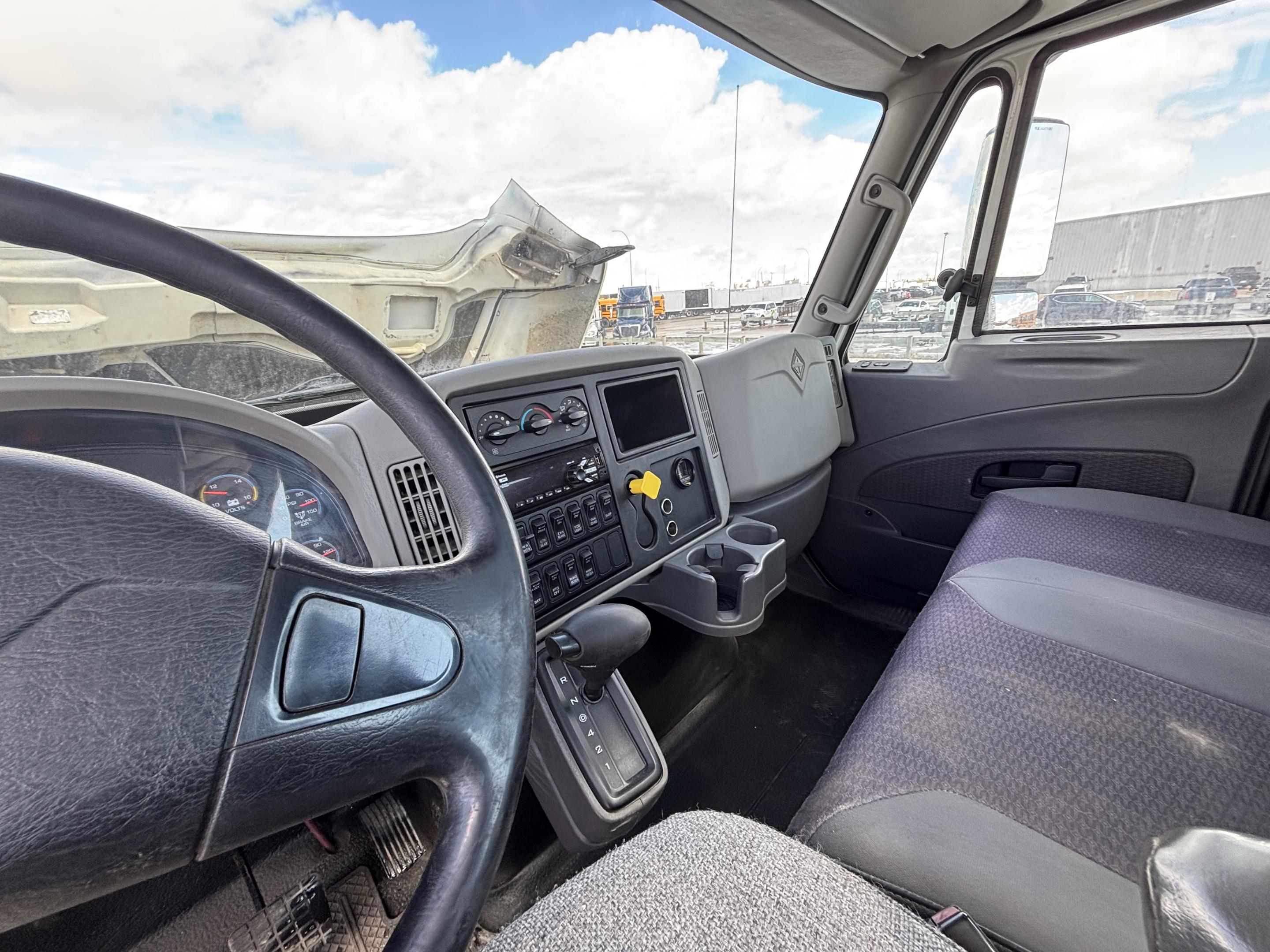 2018 International 4300 4x2