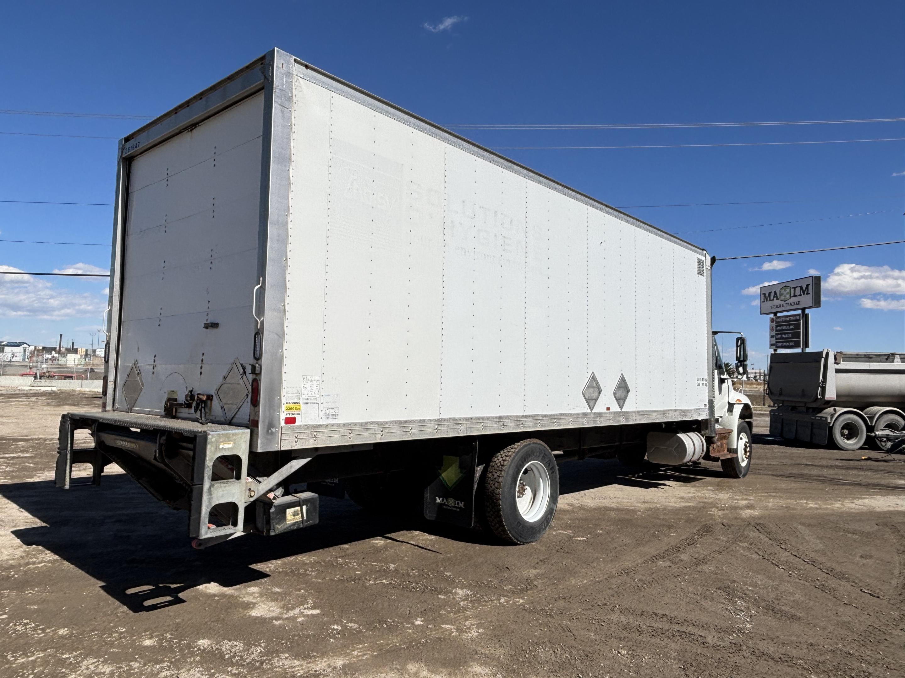 2018 International 4300 4x2