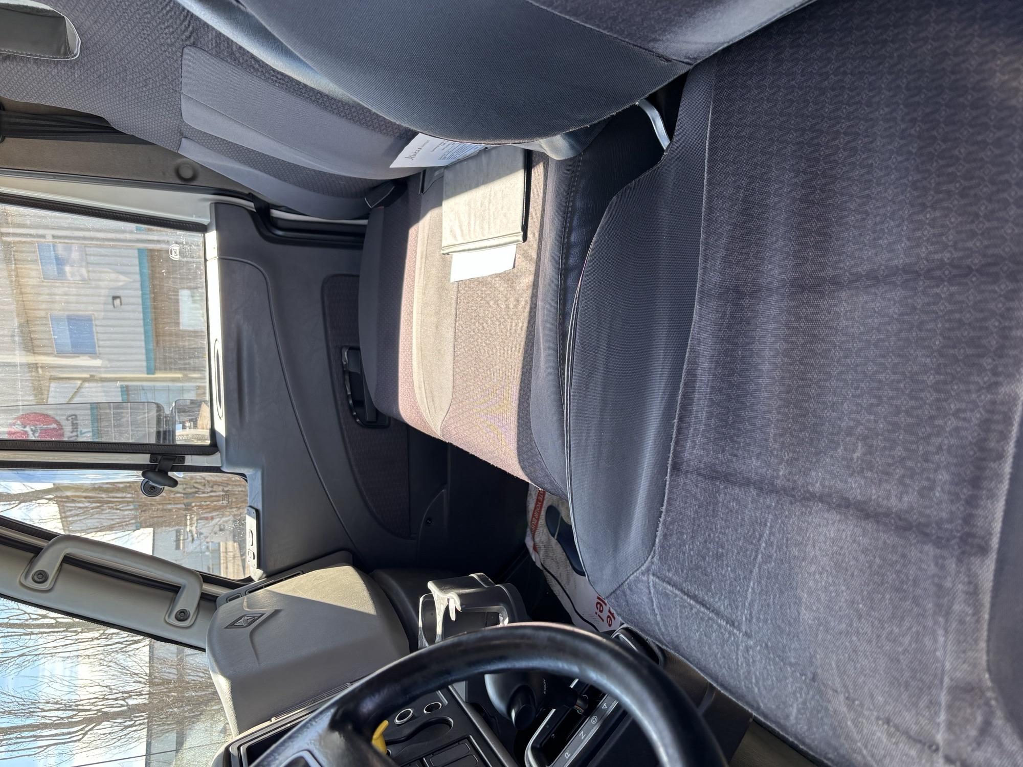 2018 International 4300 4x2