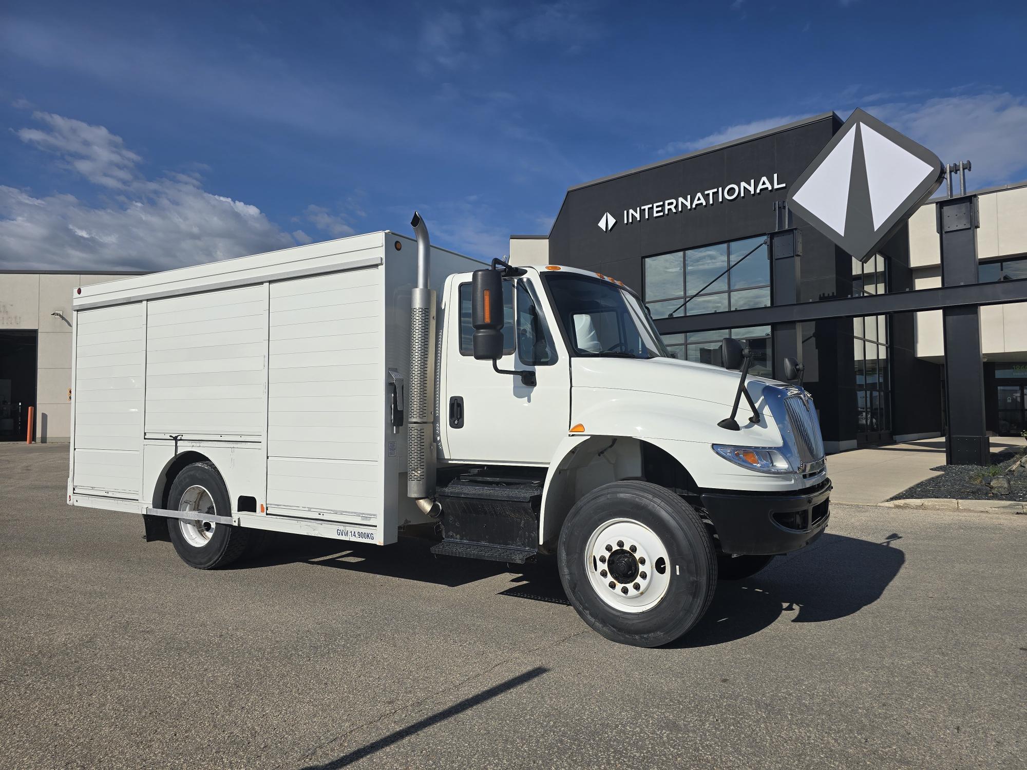 2018 International 4300 4x2