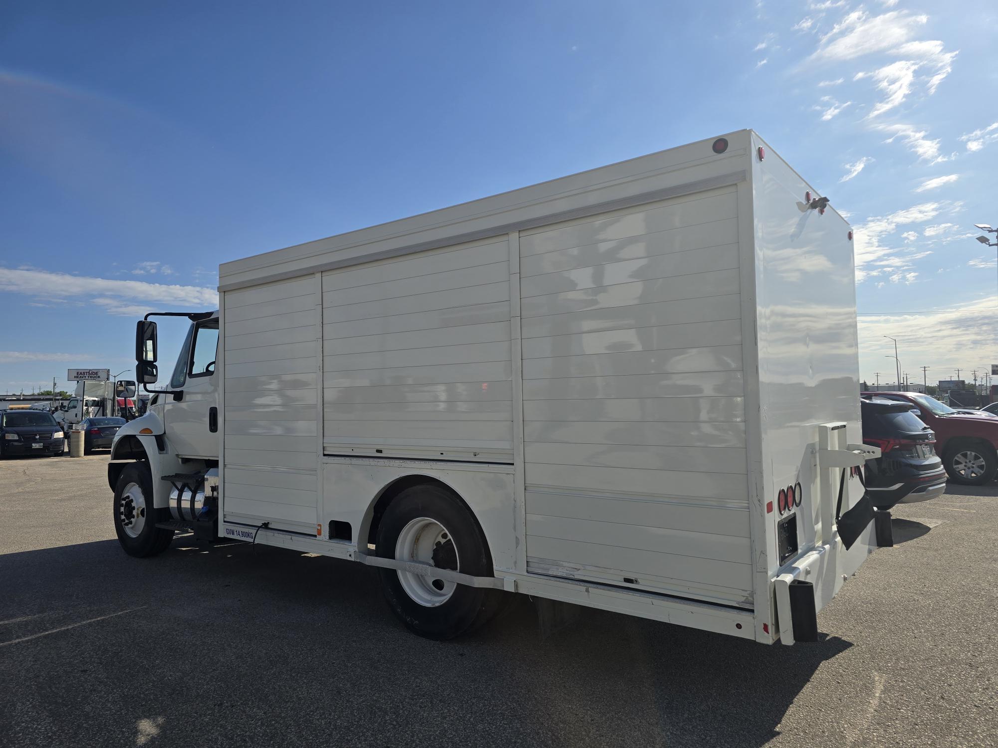 2018 International 4300 4x2
