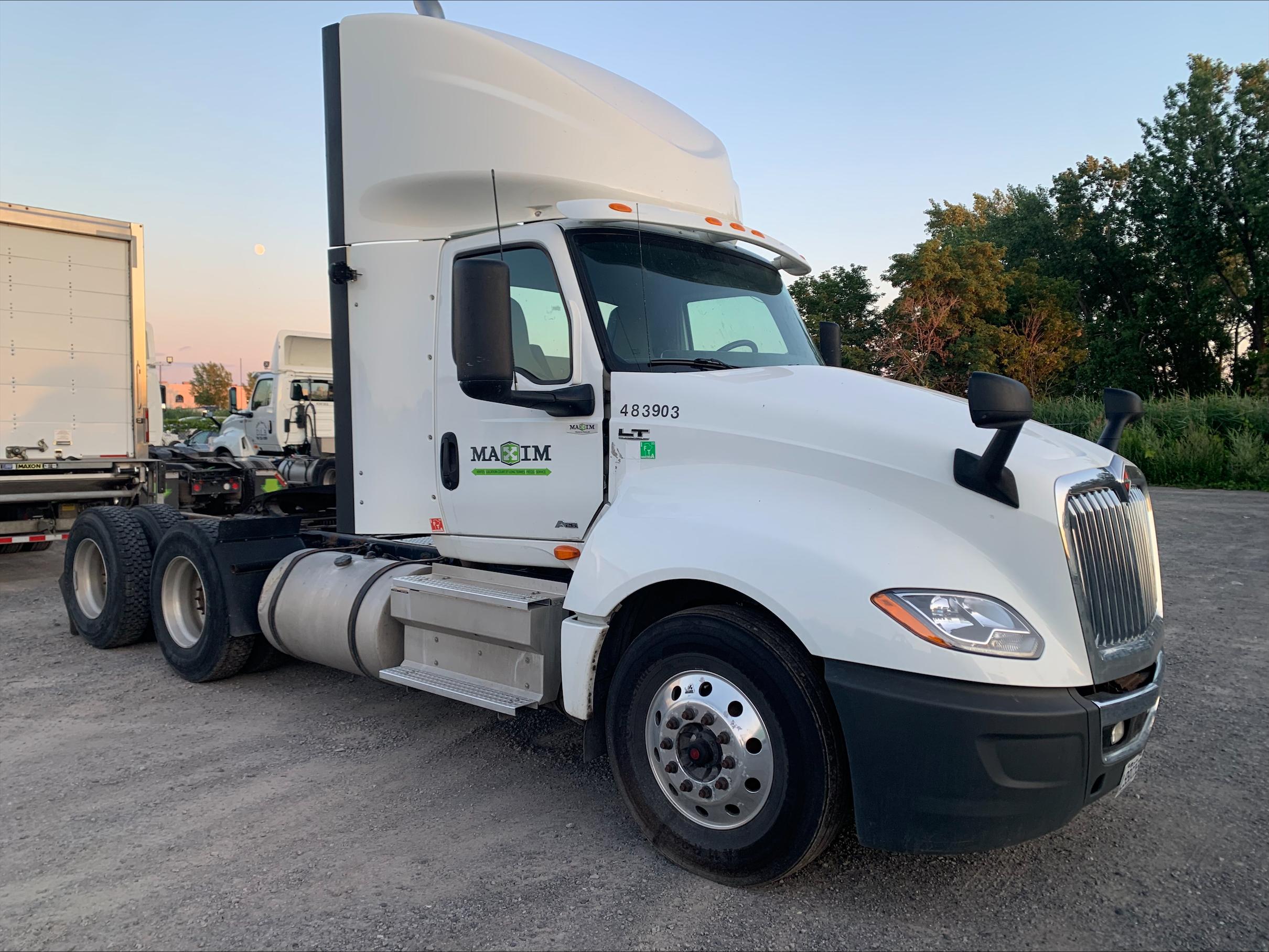 2018 International LT625 Daycab