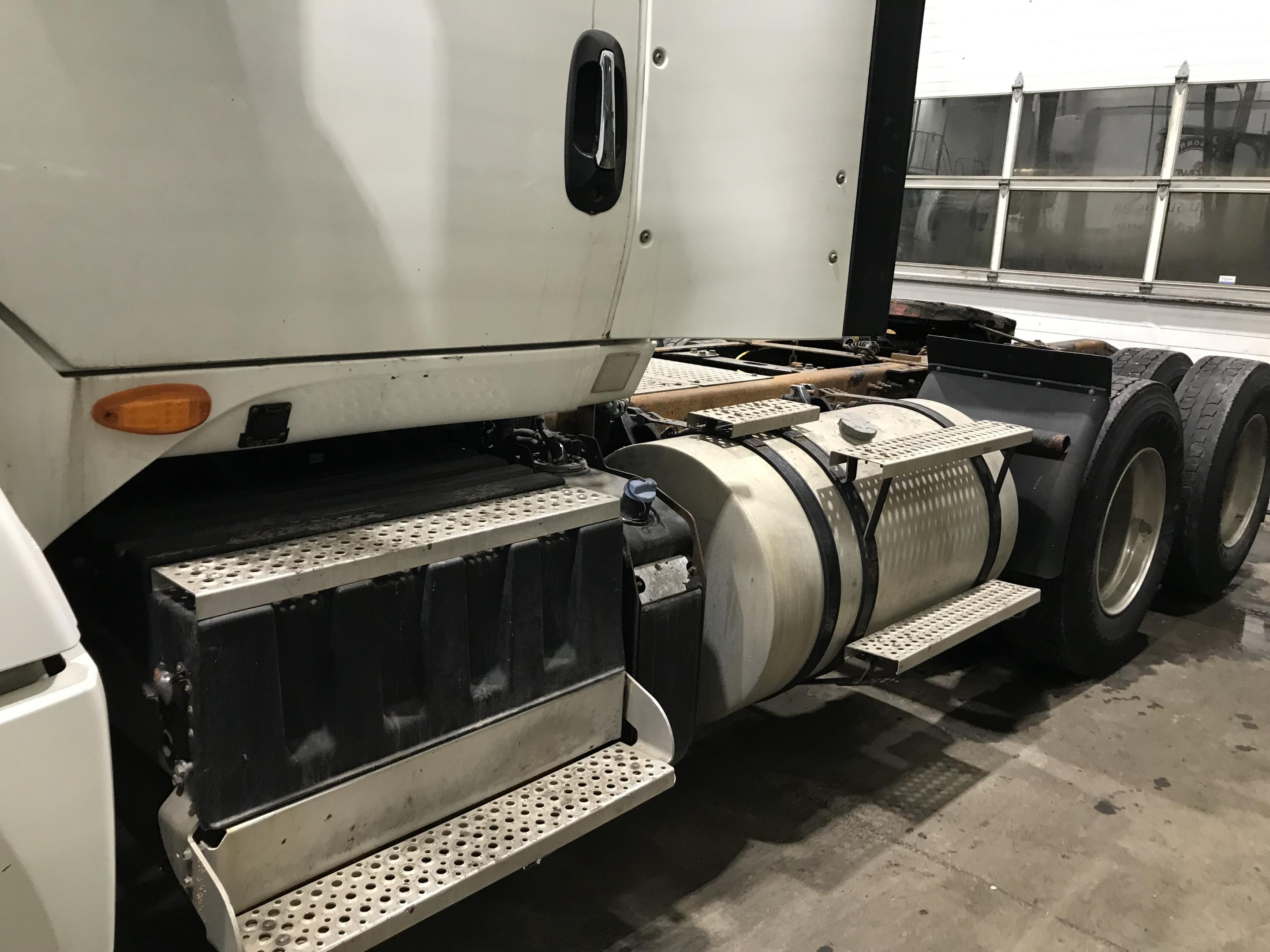 2018 International LT625 Daycab