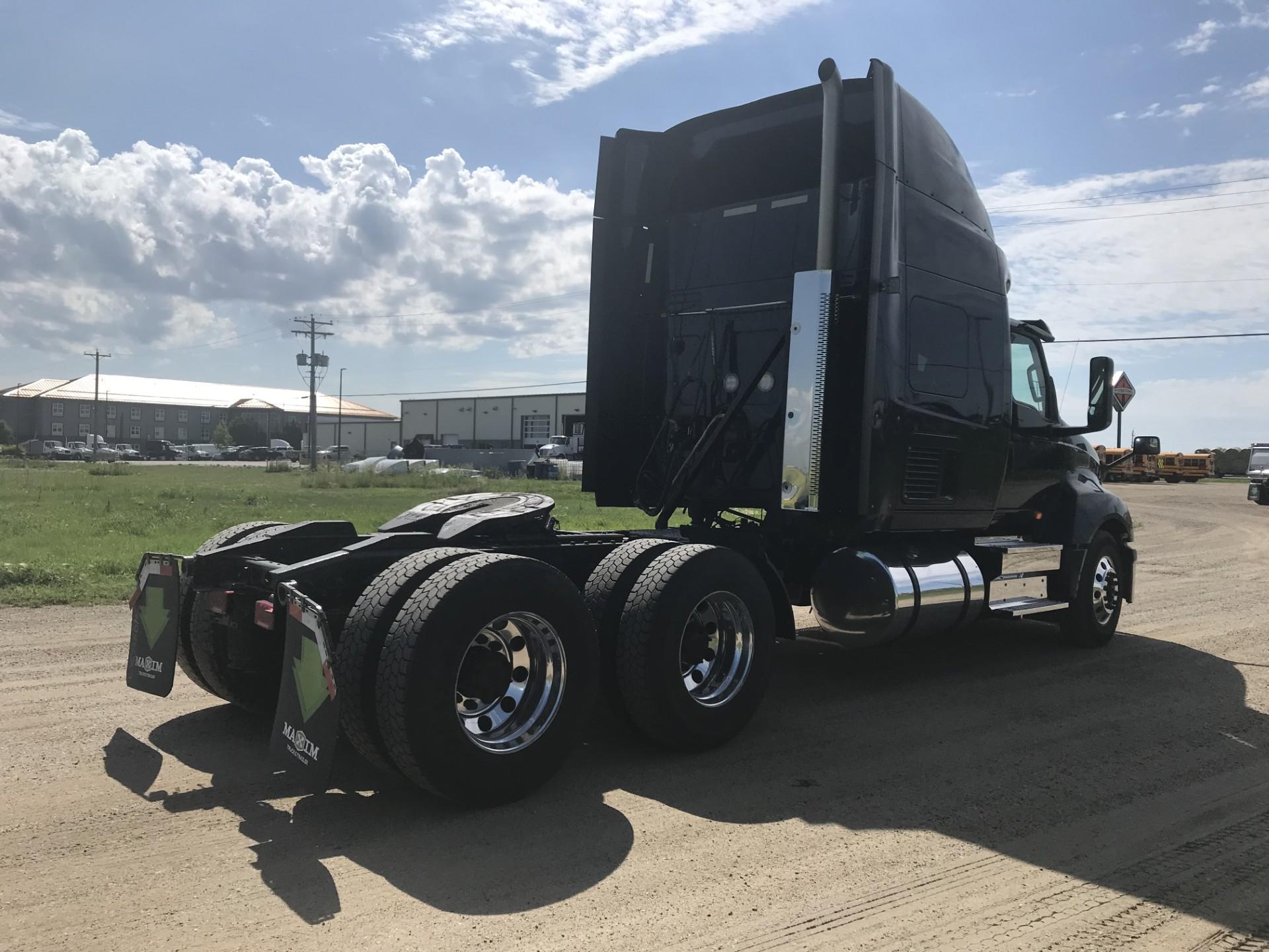 2018 International LT625 Sleeper
