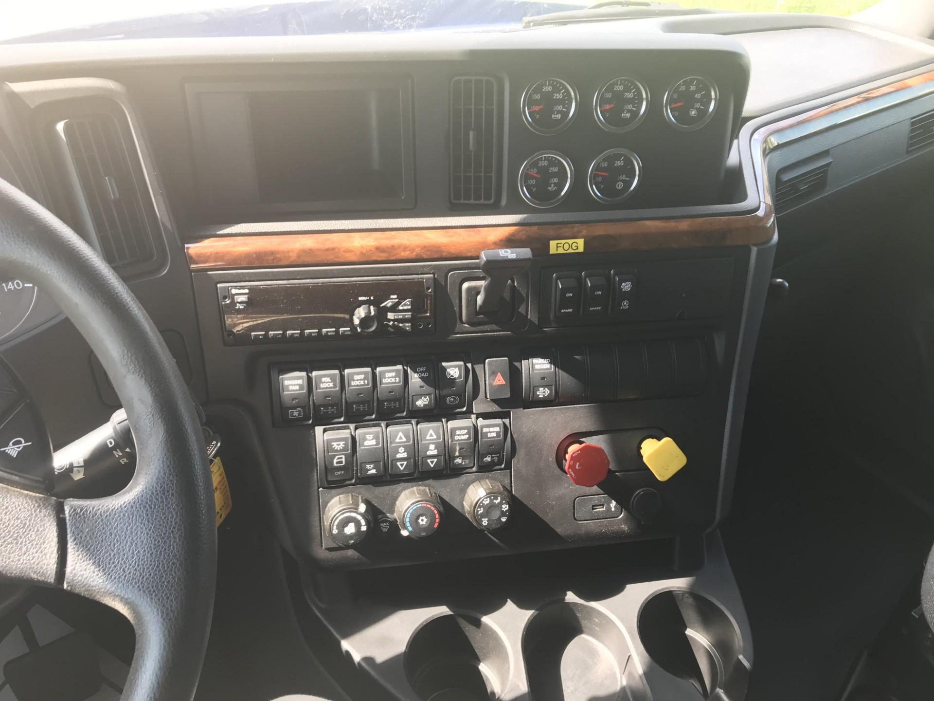 2018 International LT625 Sleeper