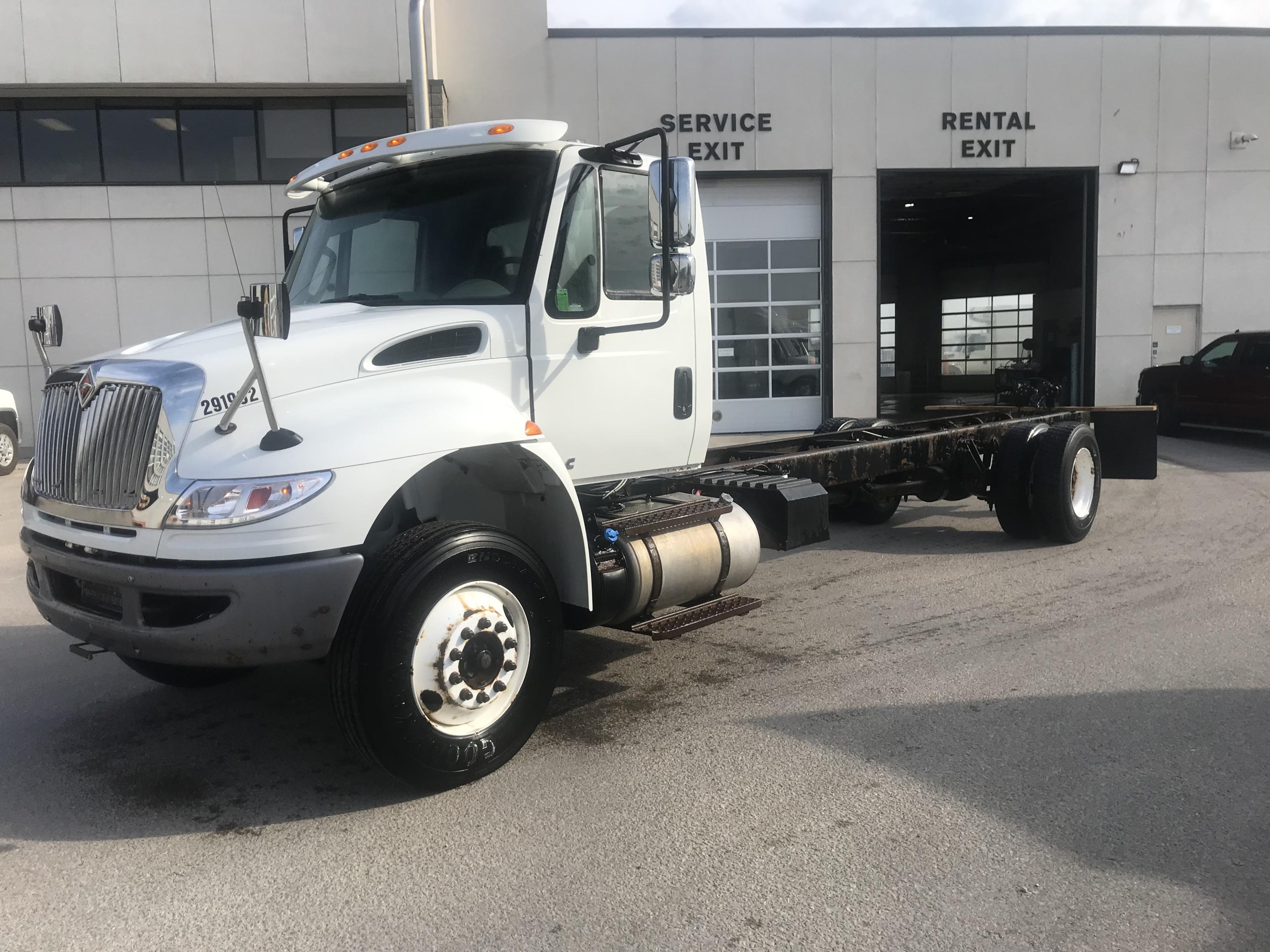 2019 International 4300 4x2