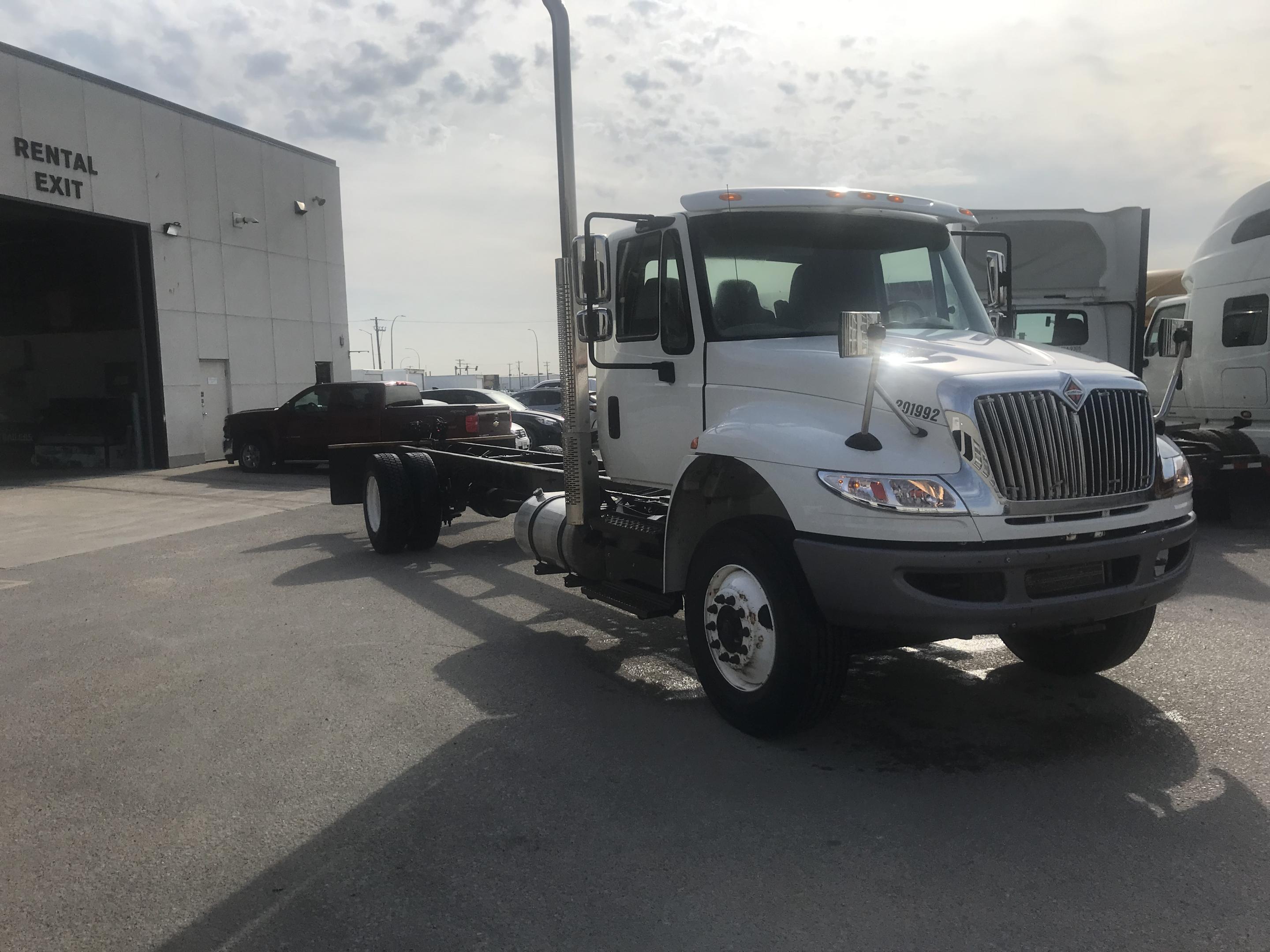 2019 International 4300 4x2