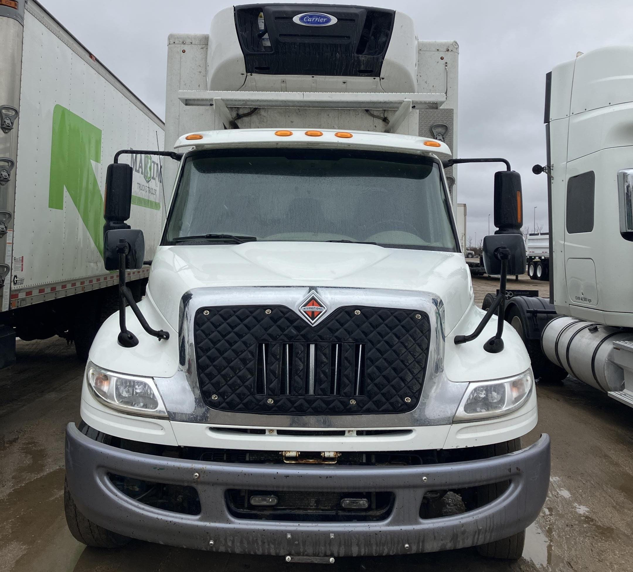 2019 International 4300 SBA 4X2