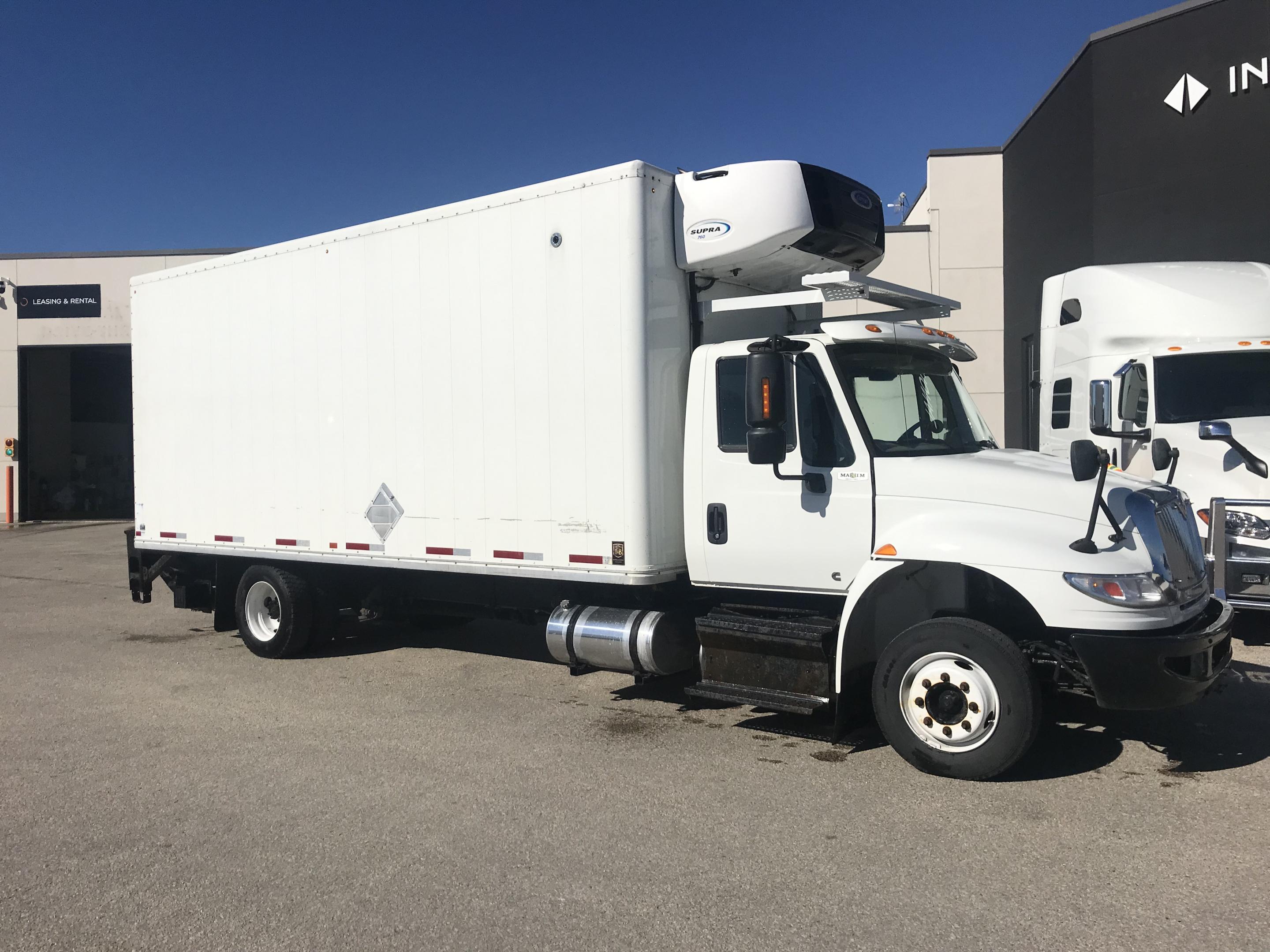 2019 International 4300 SBA 4X2