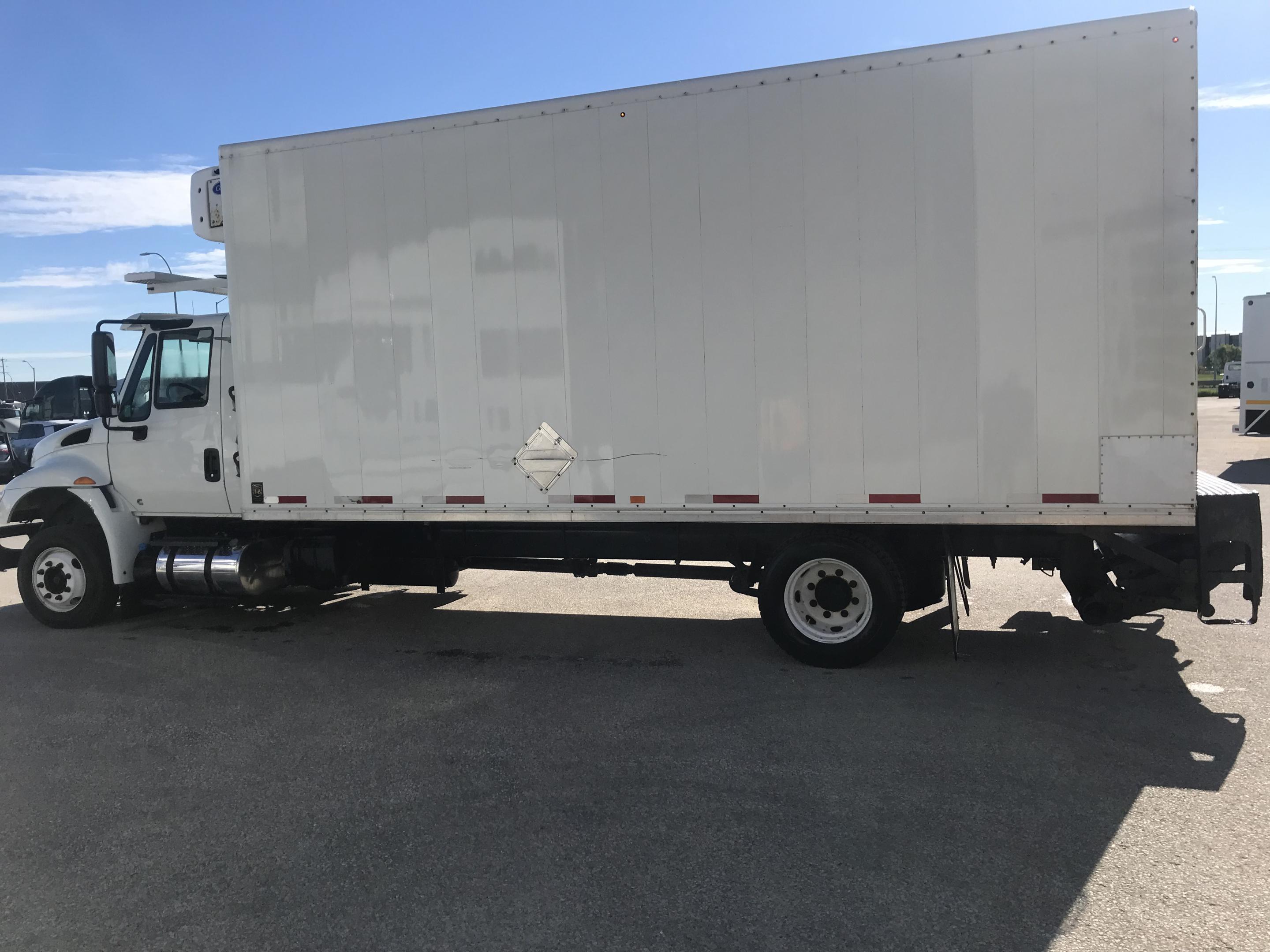 2019 International 4300 SBA 4X2