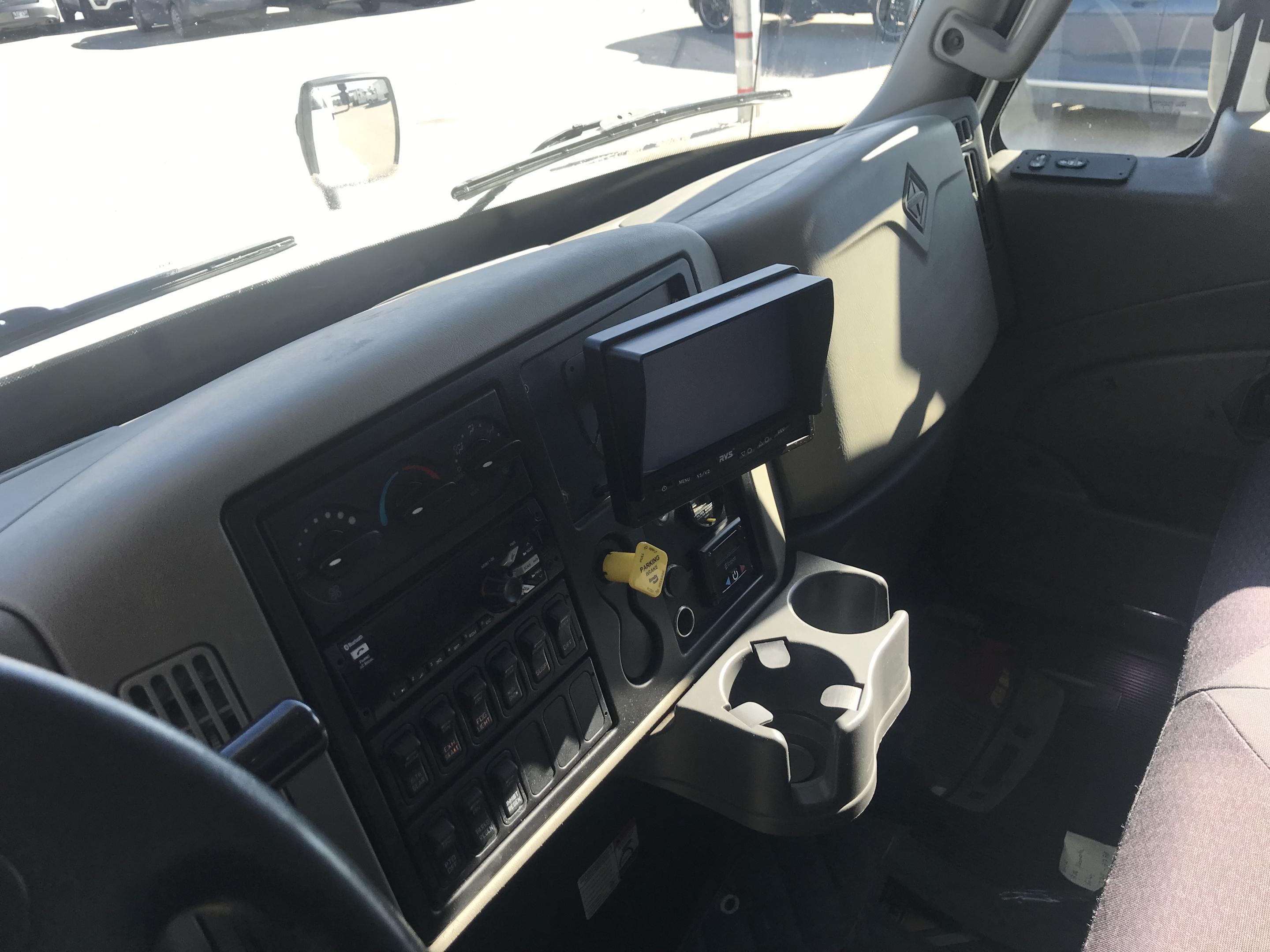 2019 International 4300 SBA 4X2