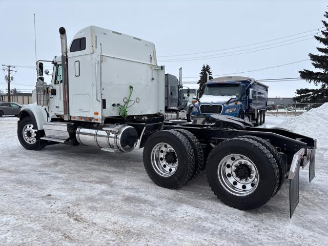 2019 International HX520 6X4