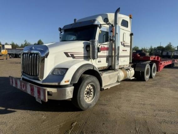 2019 International HX620 6x4
