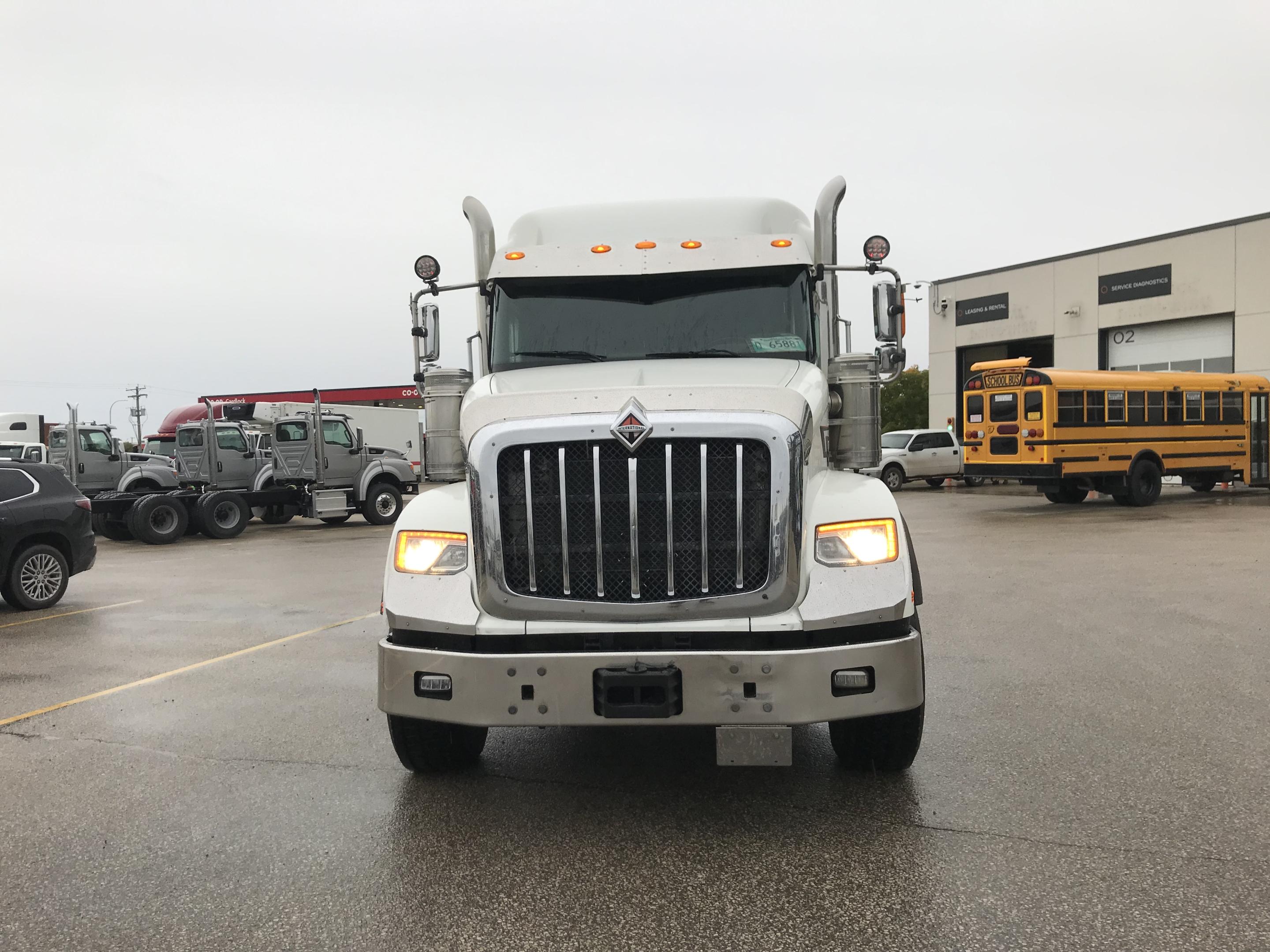 2019 International HX620 6x4