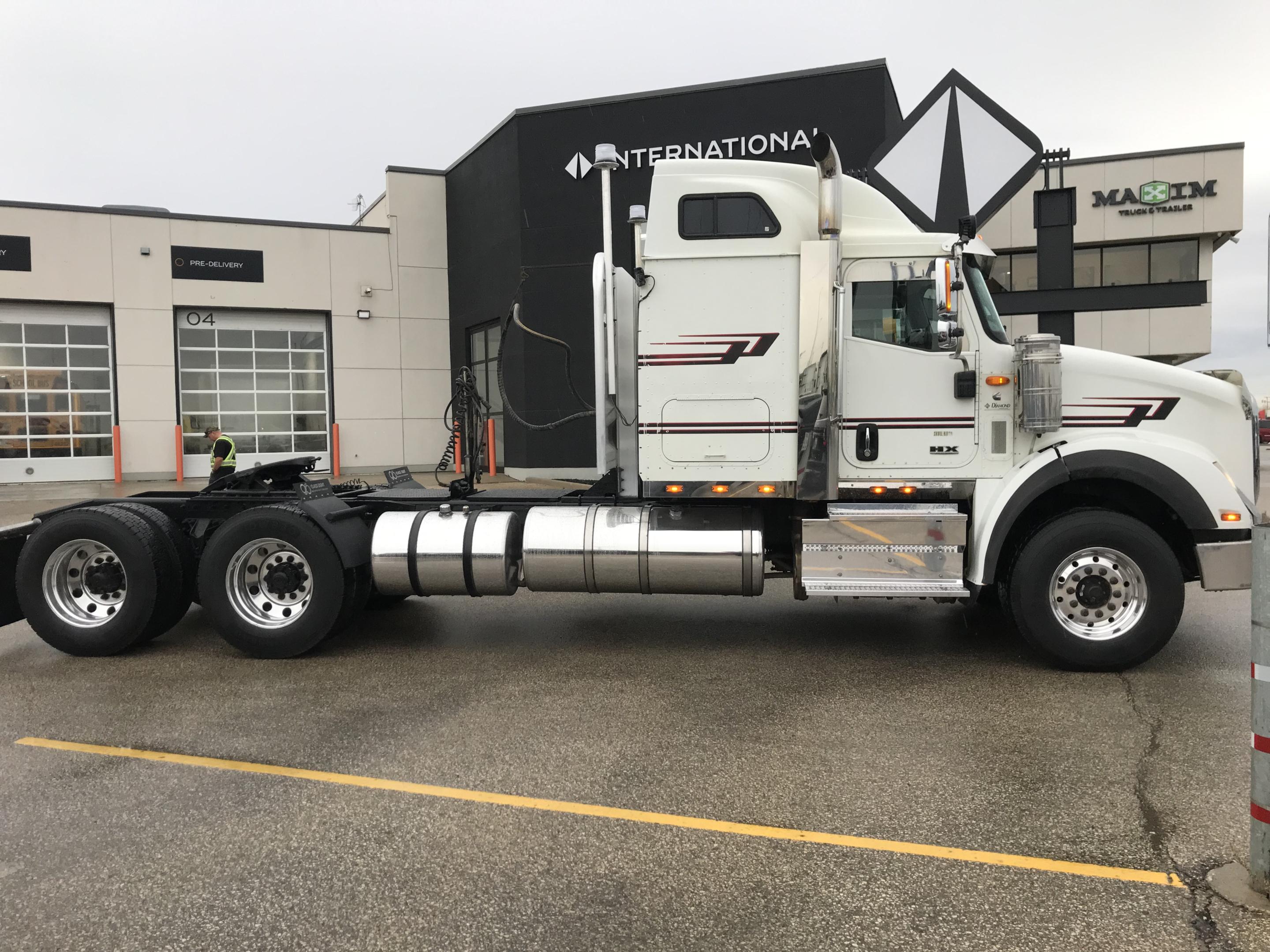 2019 International HX620 6x4
