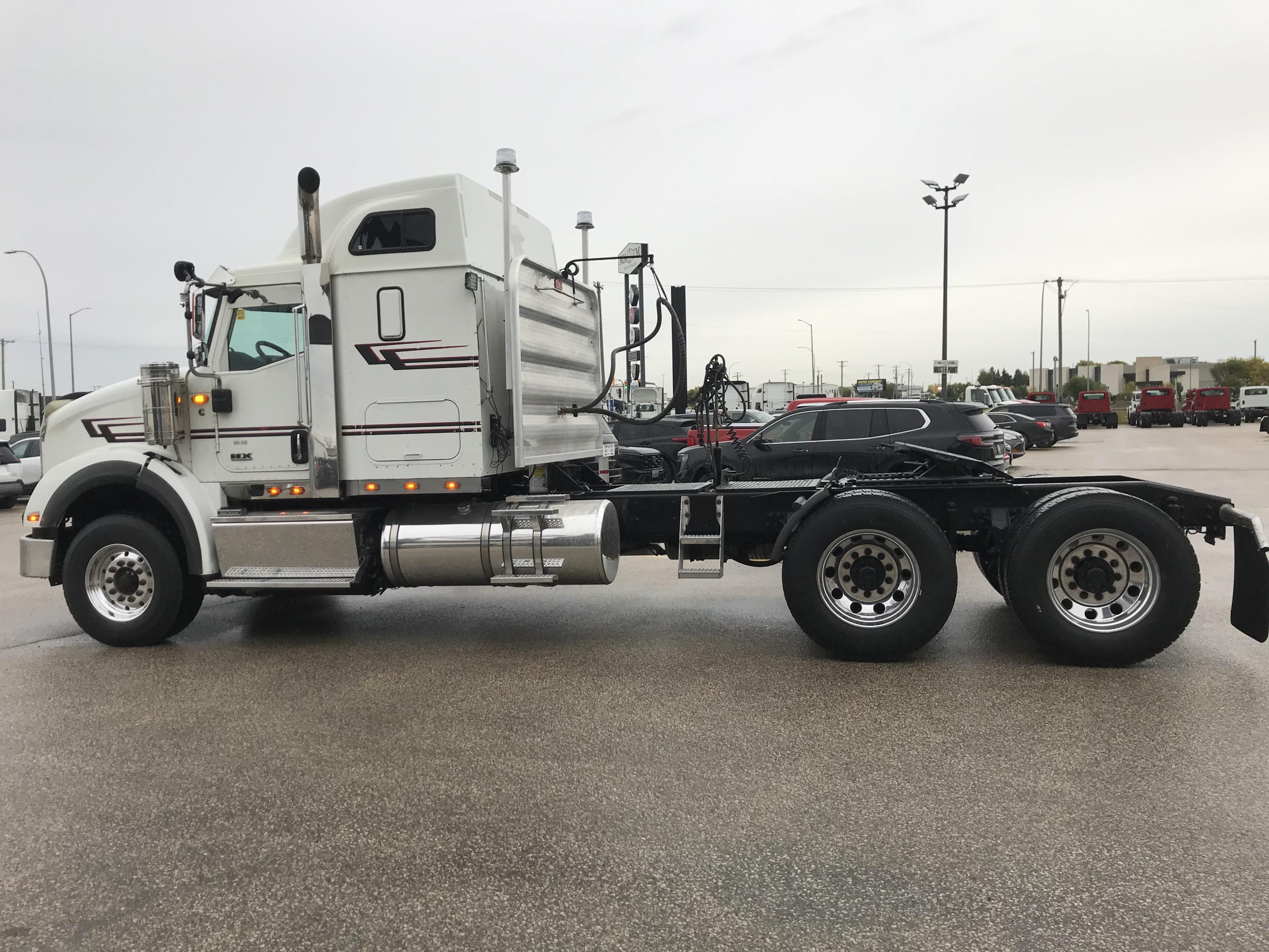 2019 International HX620 6x4