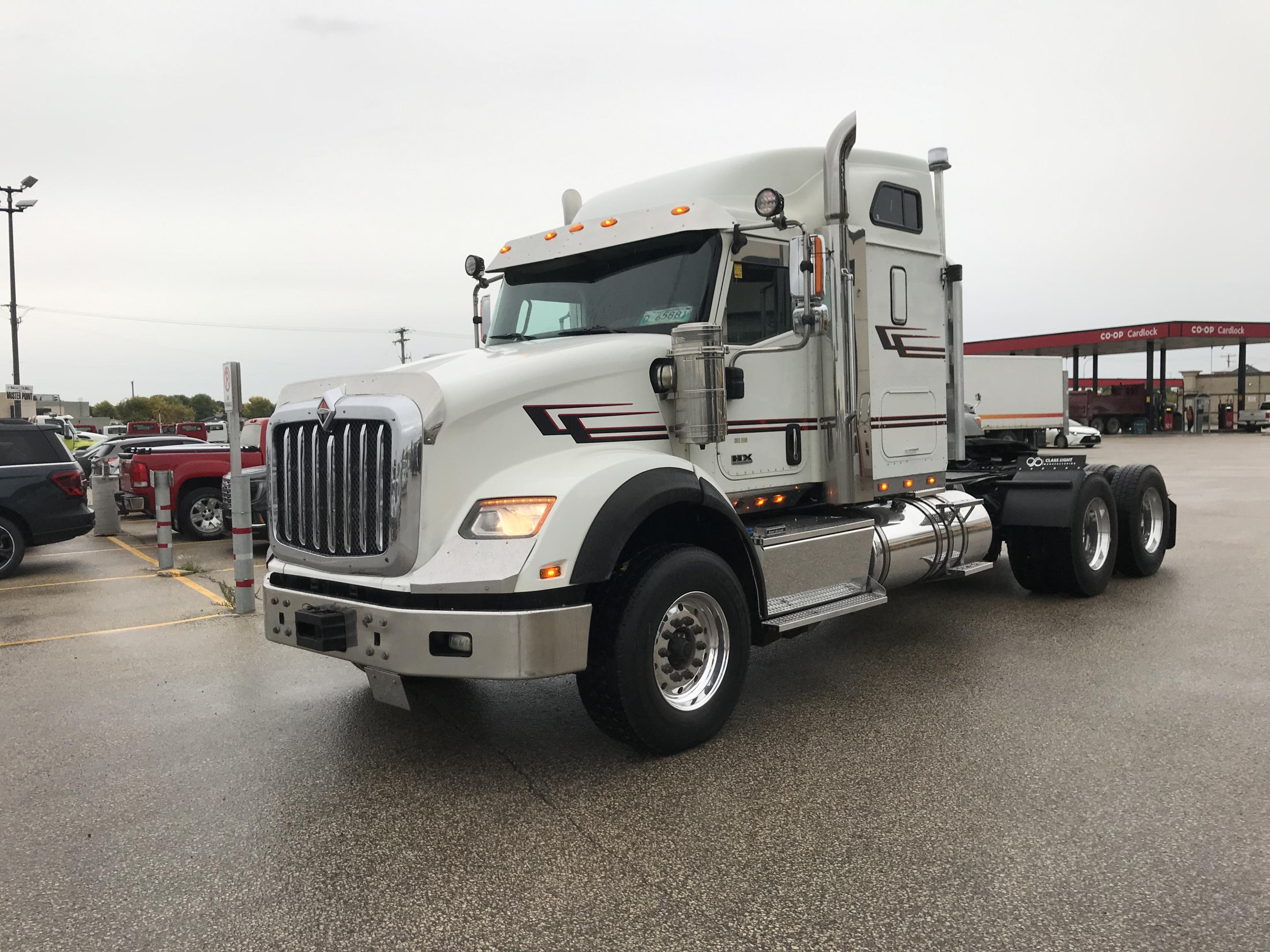 2019 International HX620 6x4