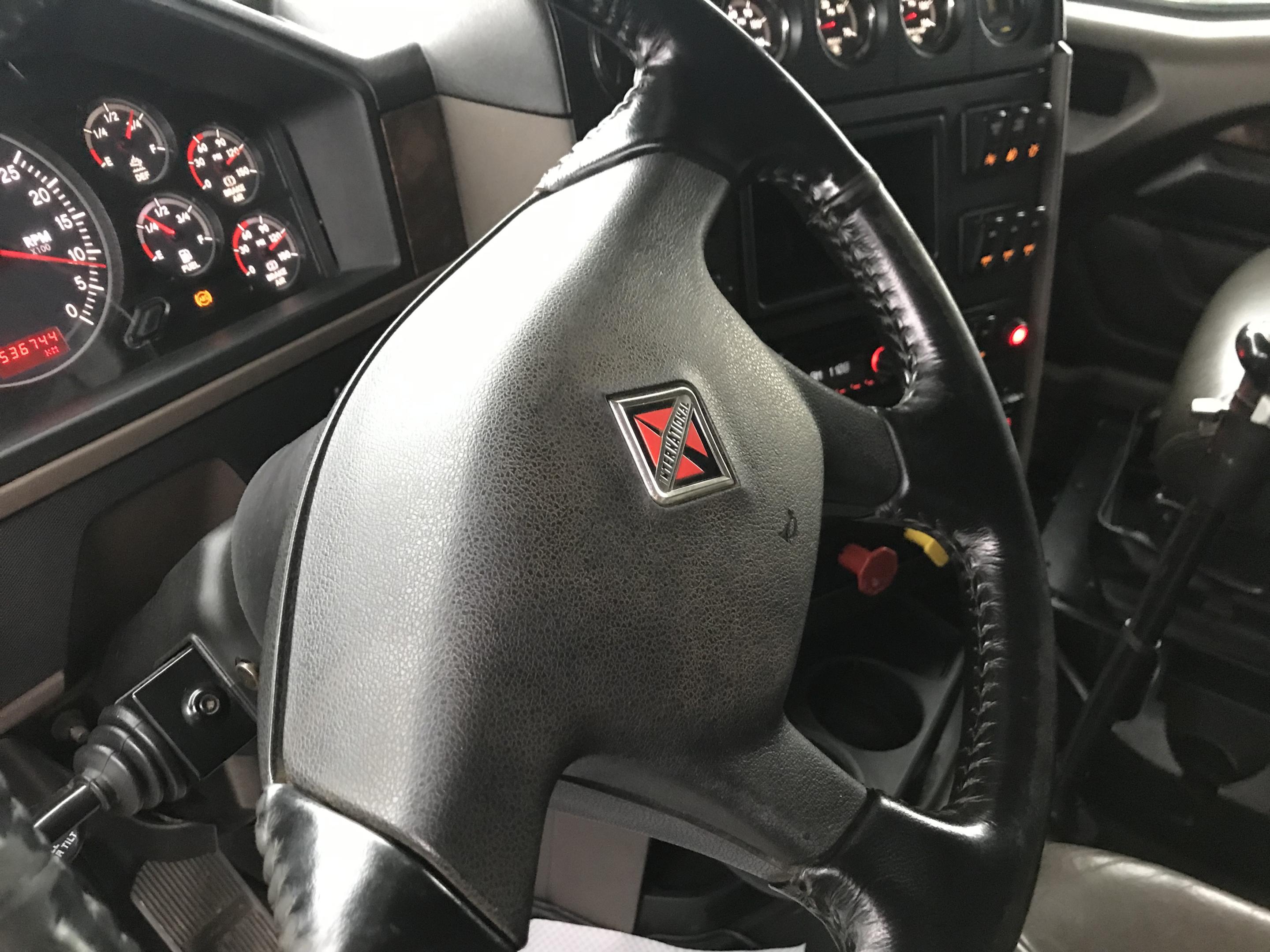 2019 International HX620 6x4