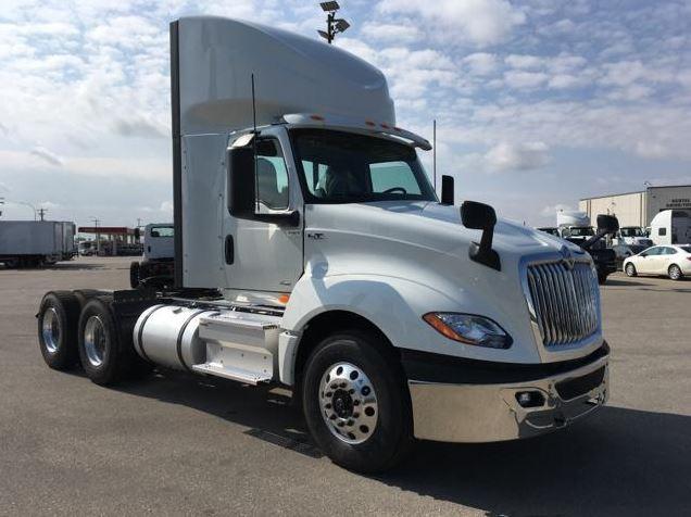 2019 International LT625 Daycab