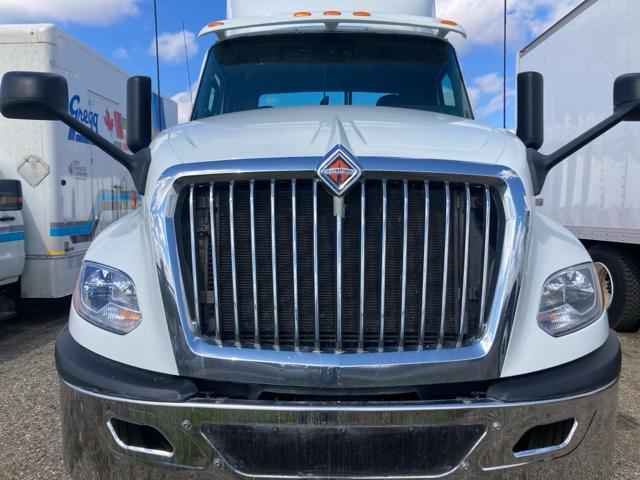 2019 International LT625 Daycab