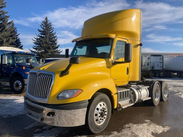 2019 International LT625 Daycab