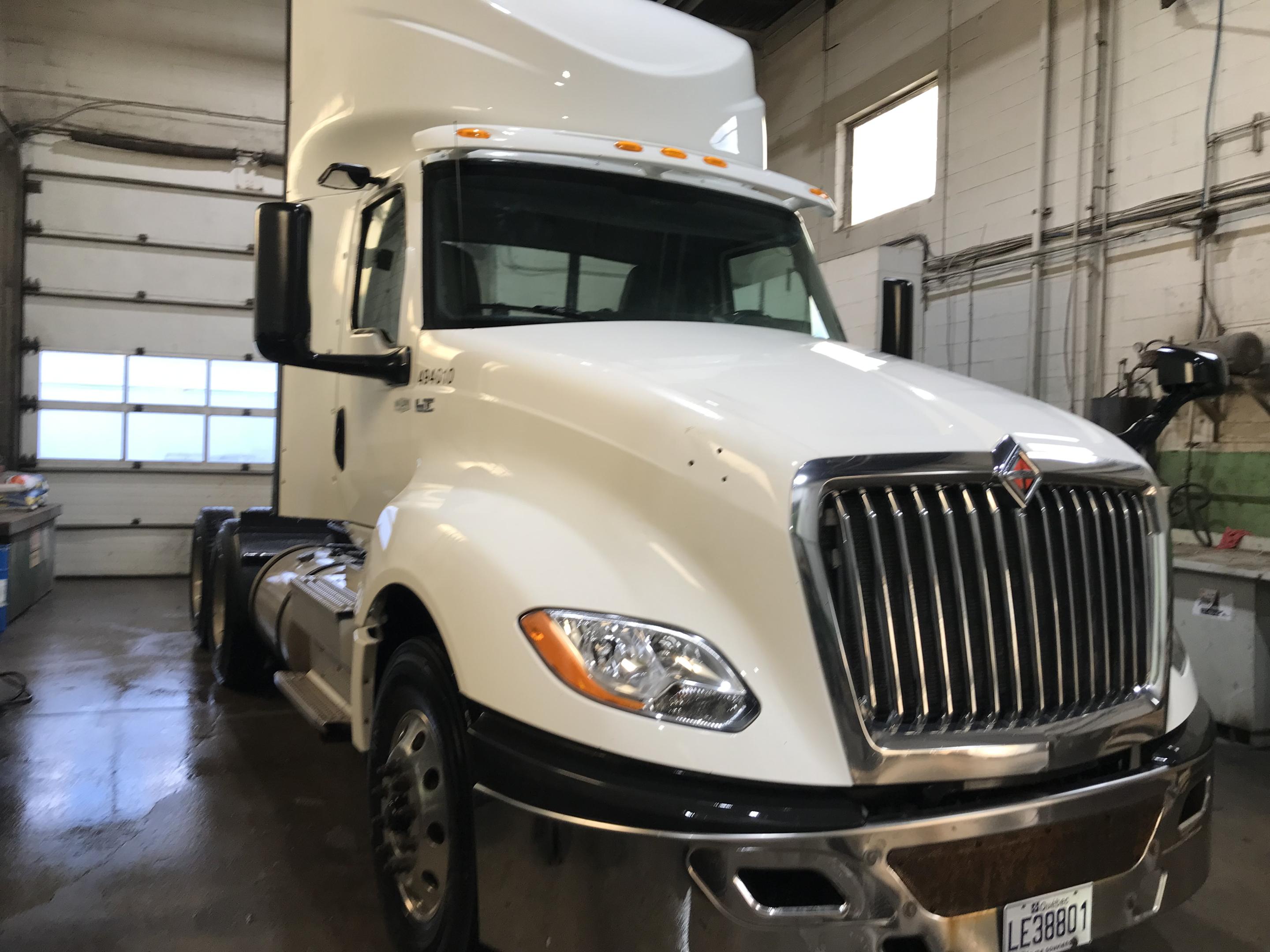 2019 International LT625 Daycab