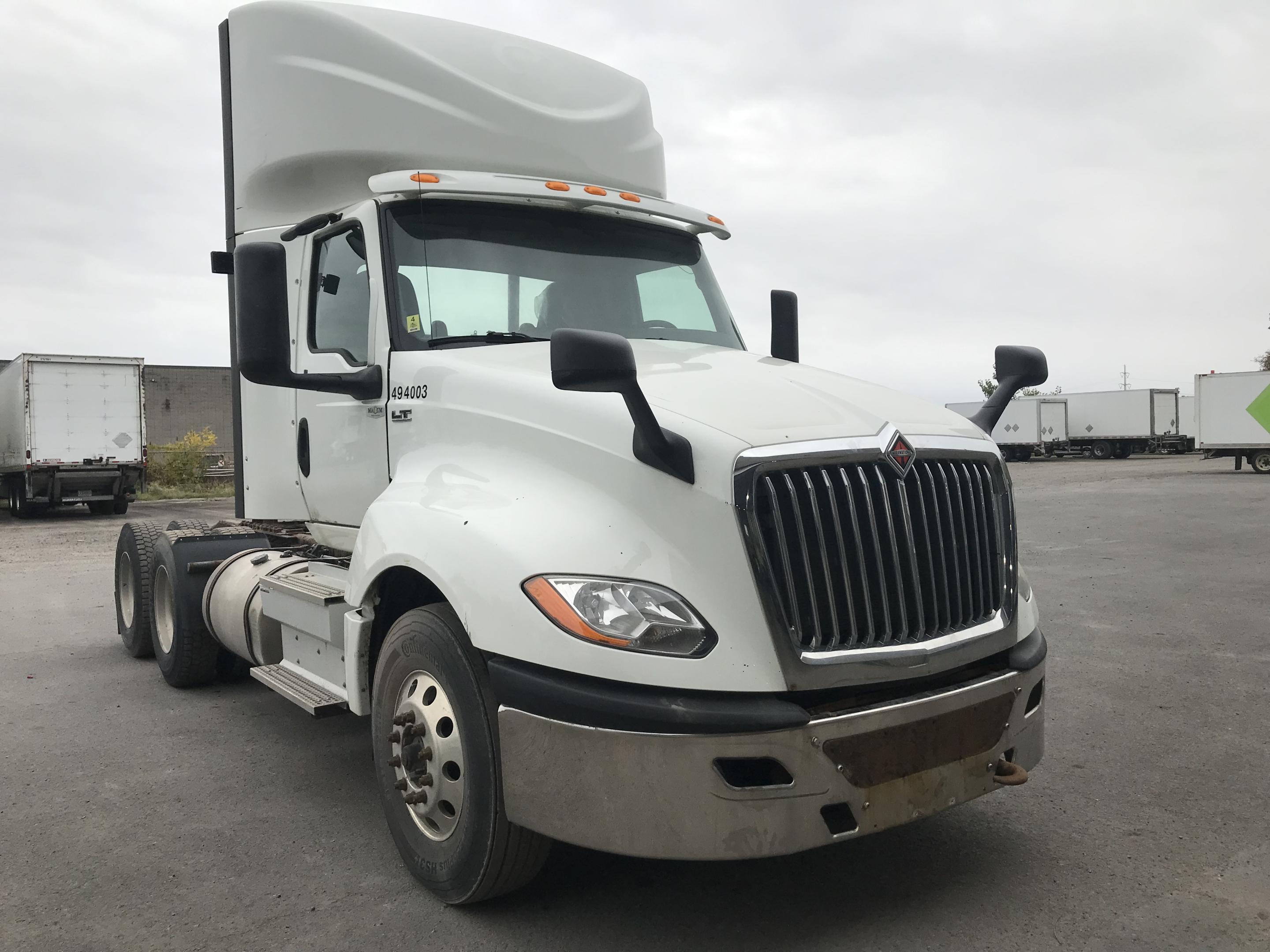 2019 International LT625 Daycab