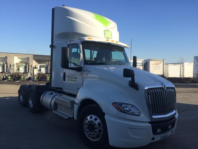 2019 International LT625 Daycab