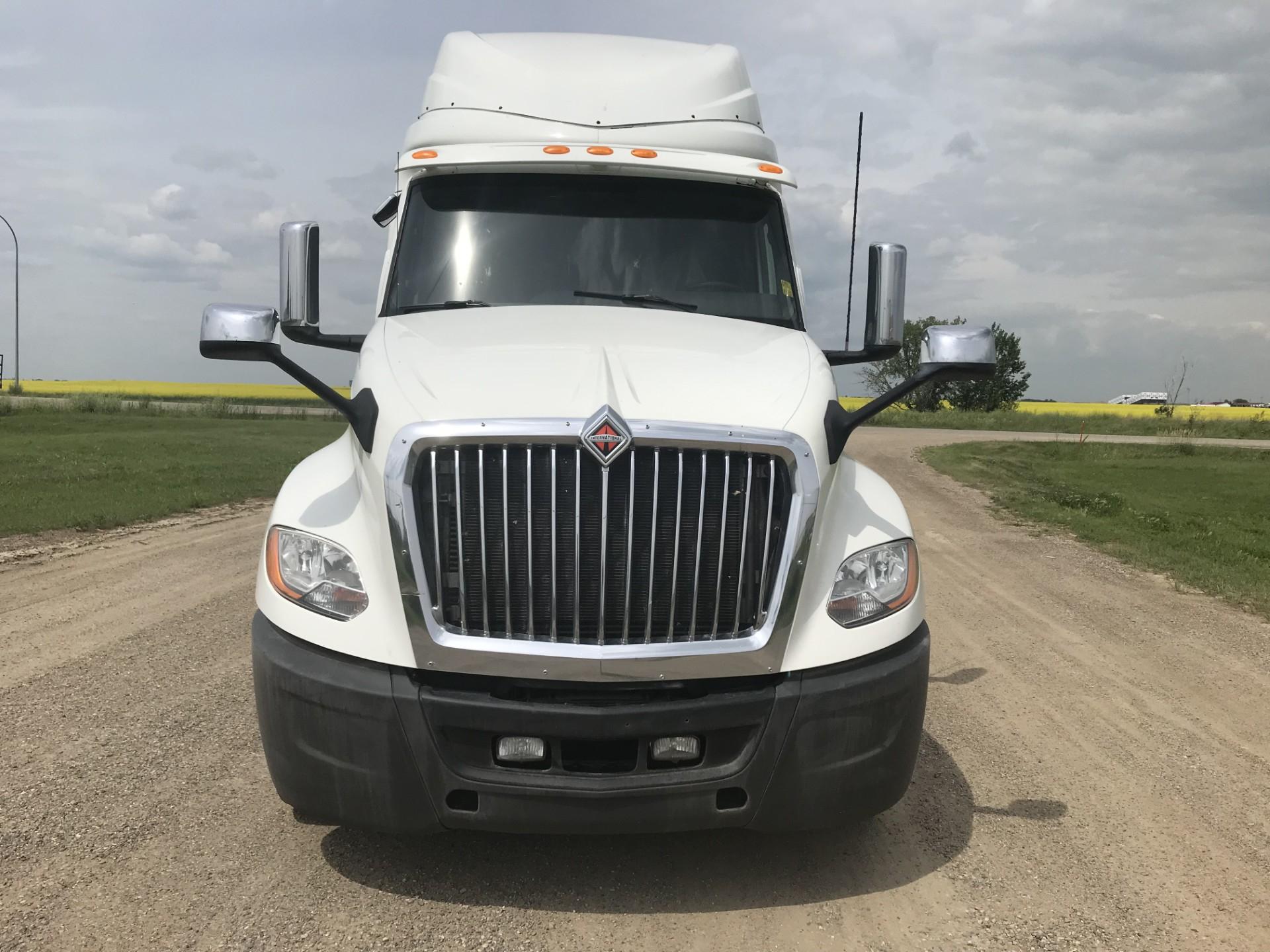 2019 International LT625 Sleeper