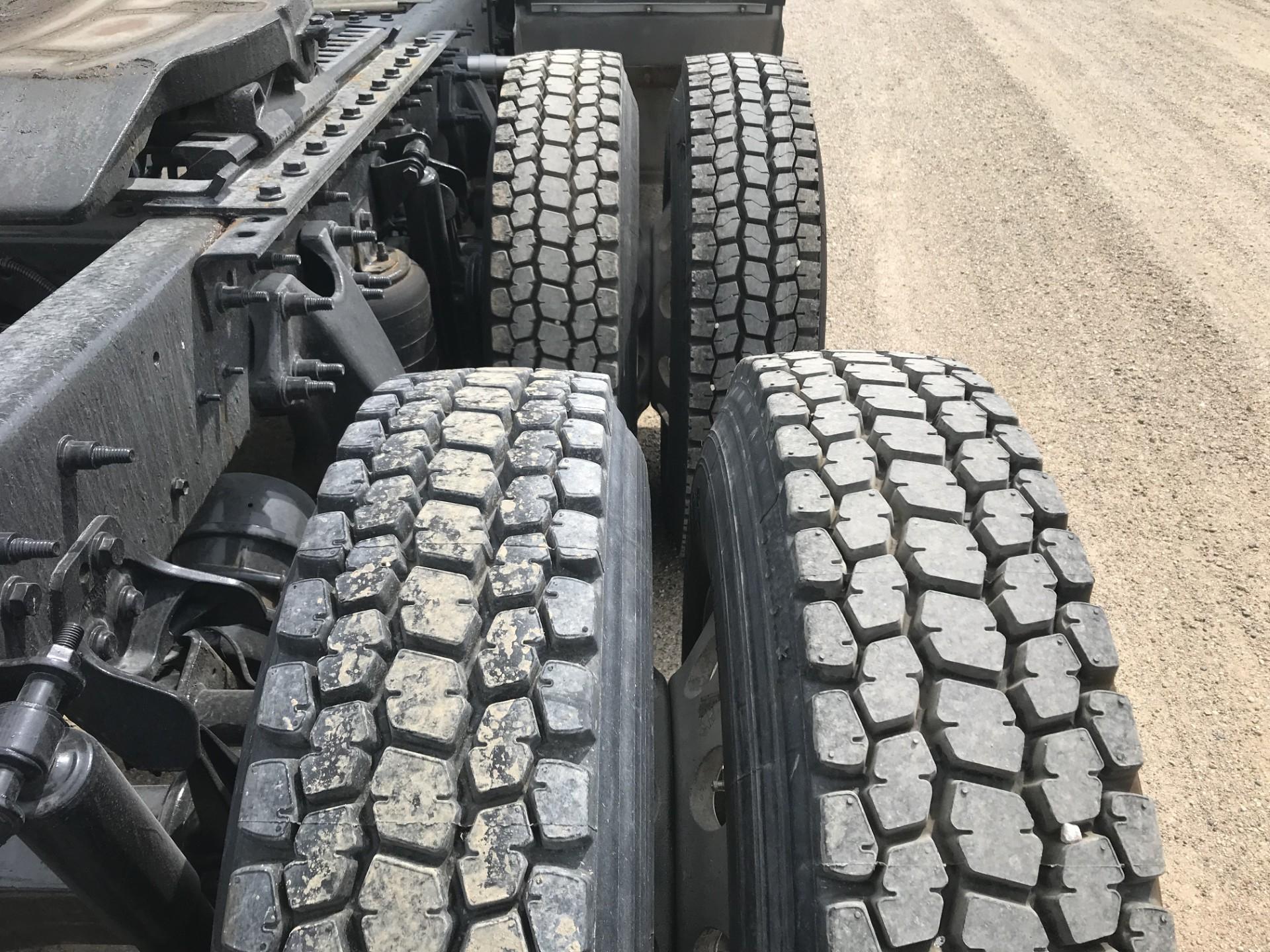 2019 International LT625 Sleeper