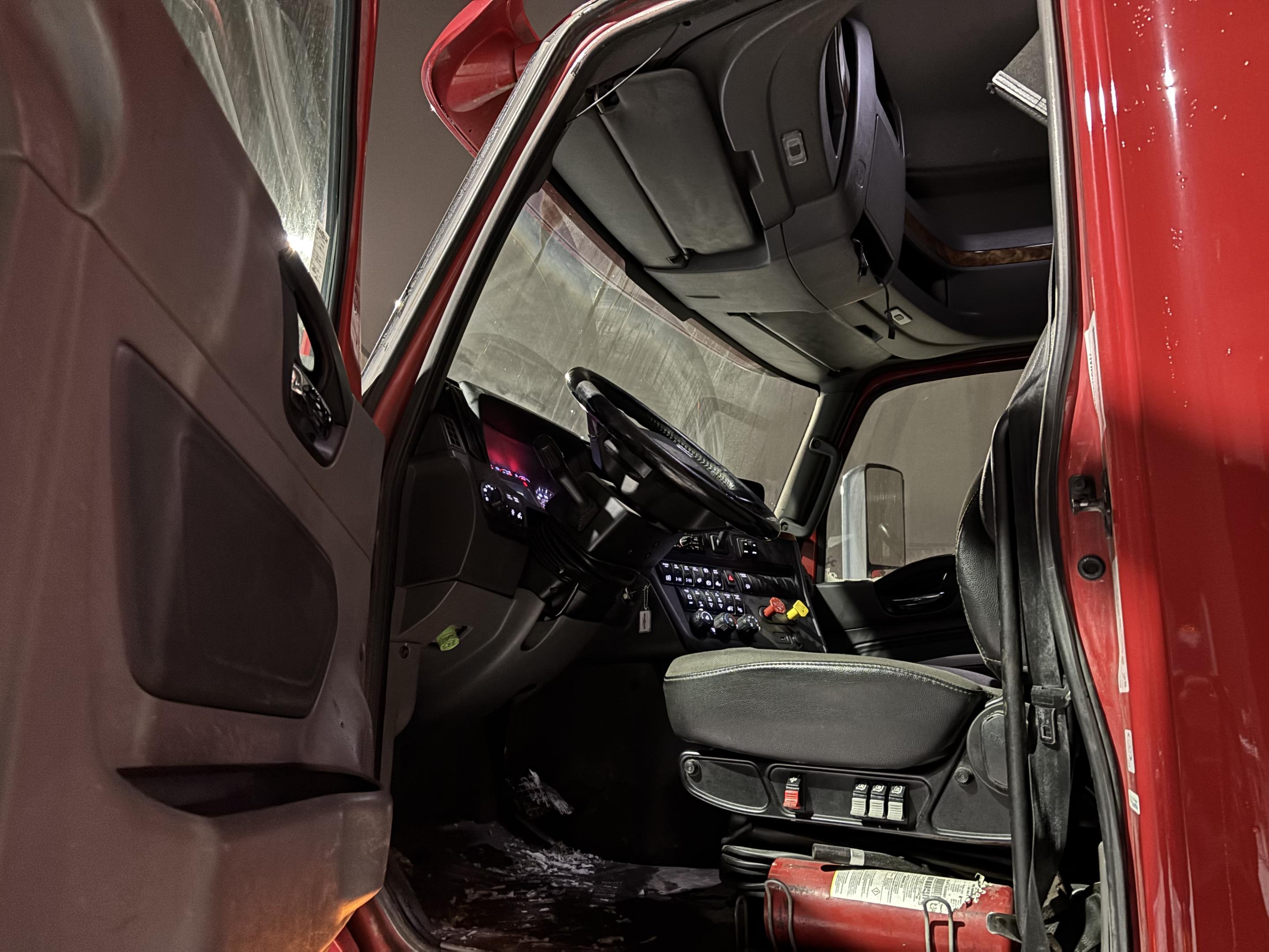 2019 International LT625 Sleeper