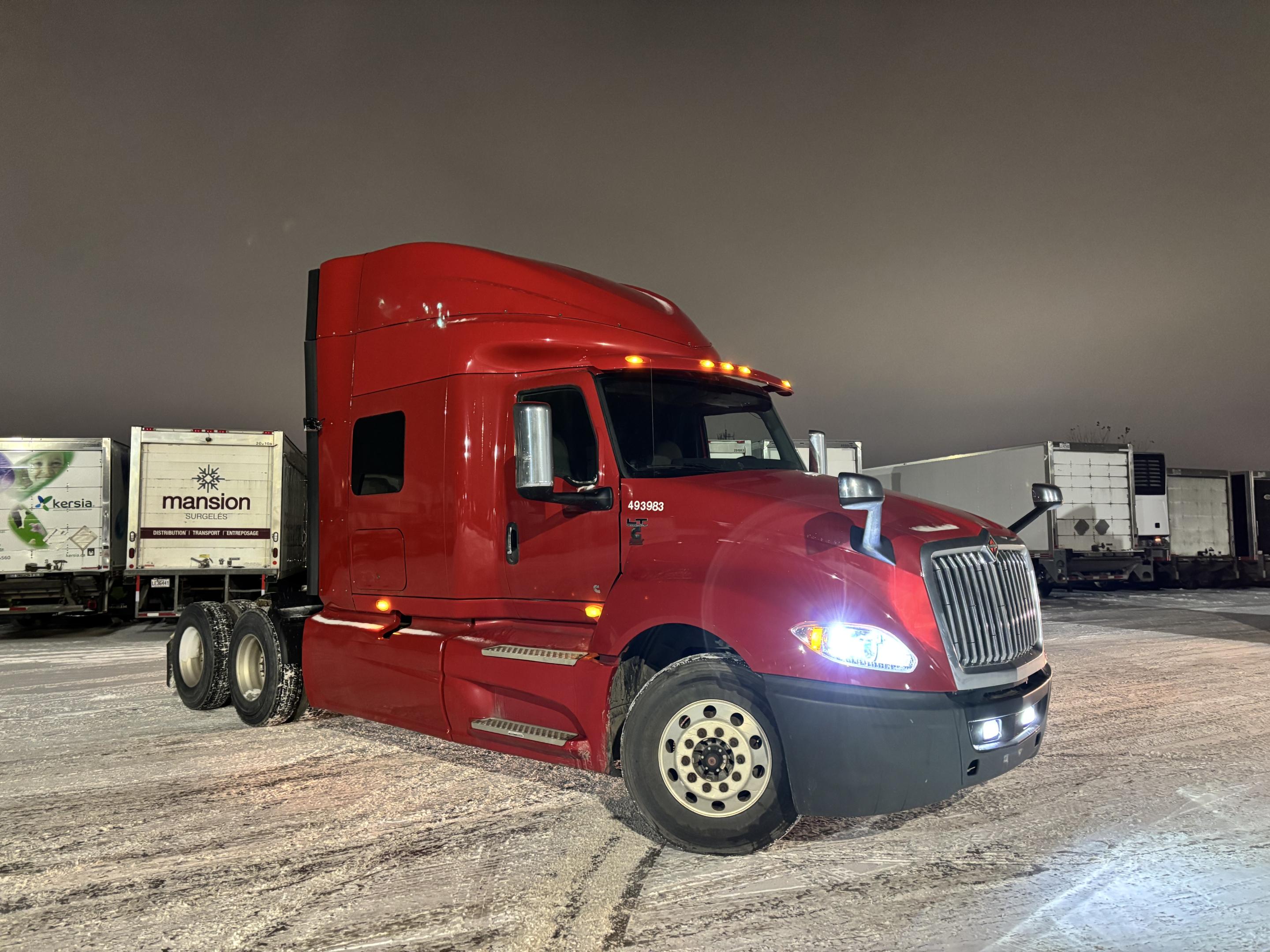 2019 International LT625 Sleeper