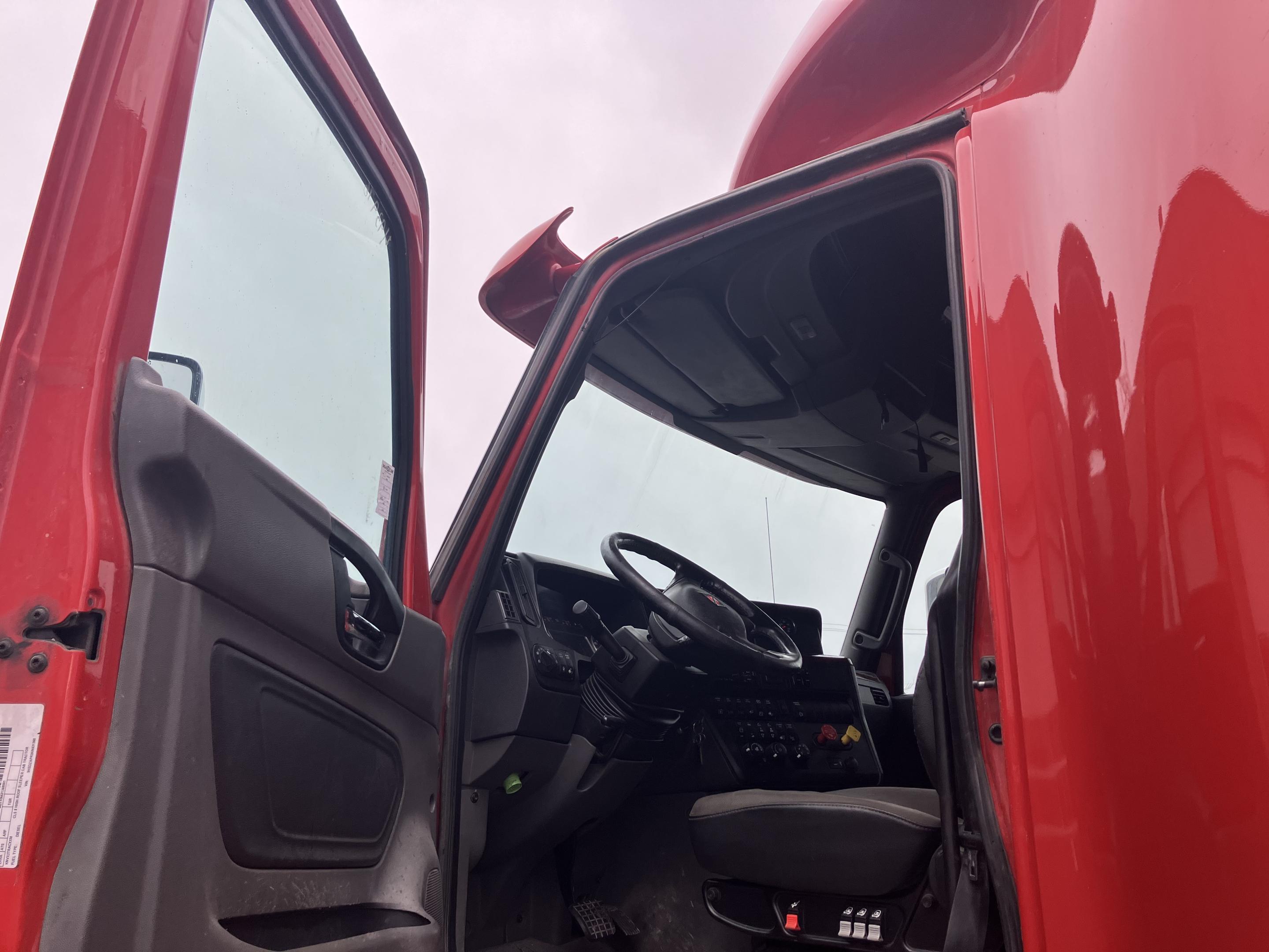 2019 International LT625 Sleeper