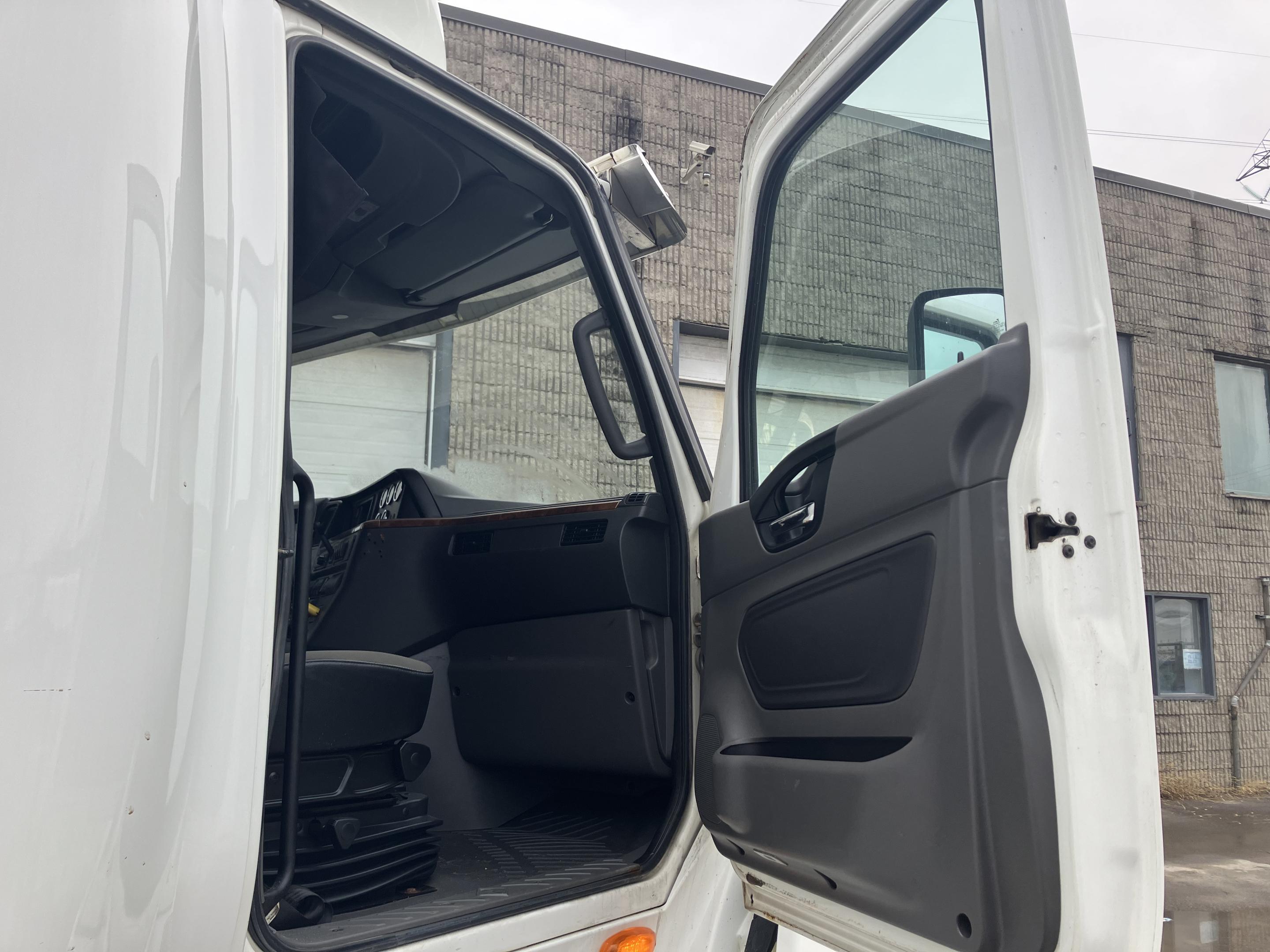 2019 International LT625 Sleeper