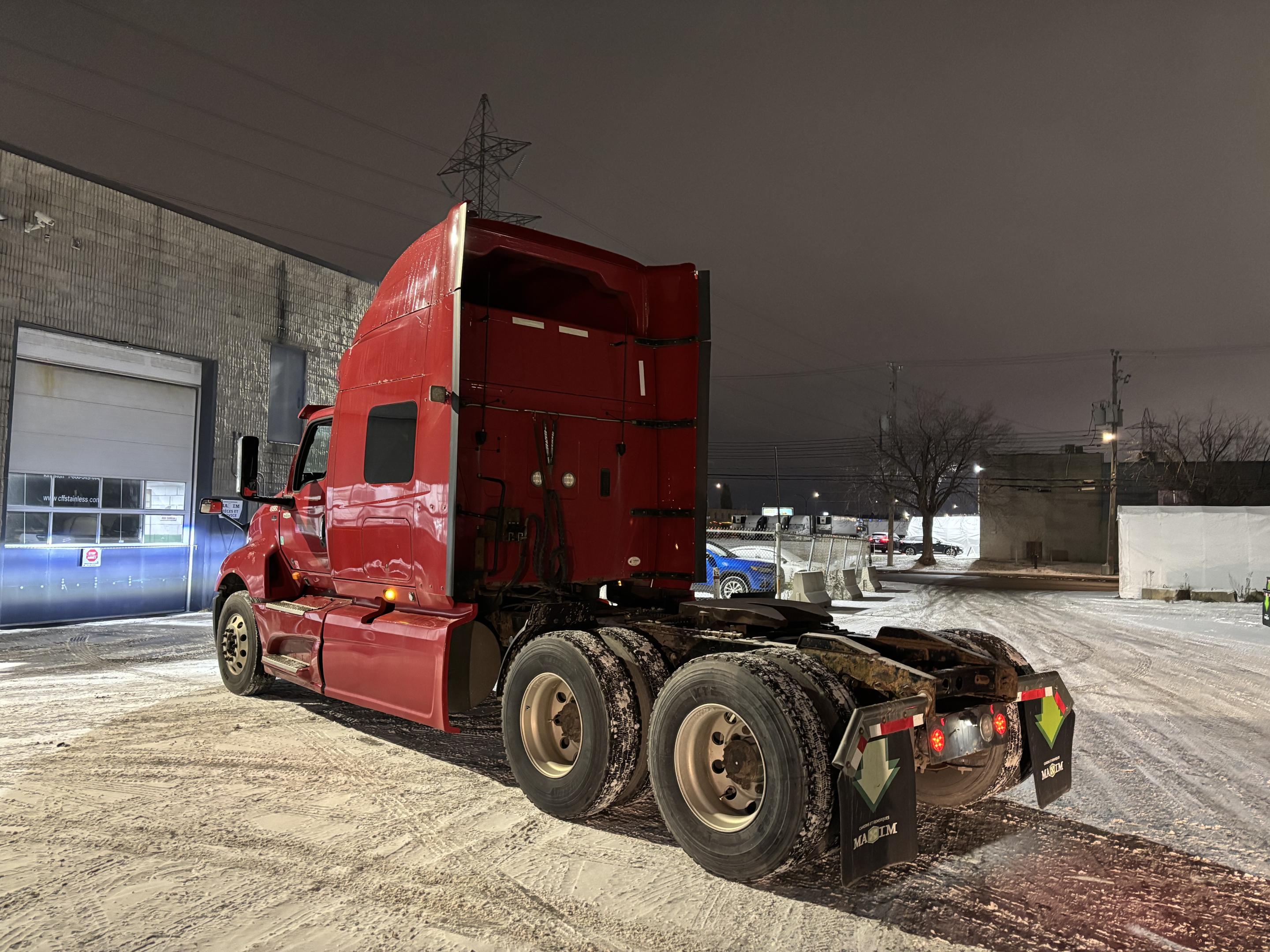 2019 International LT625 Sleeper