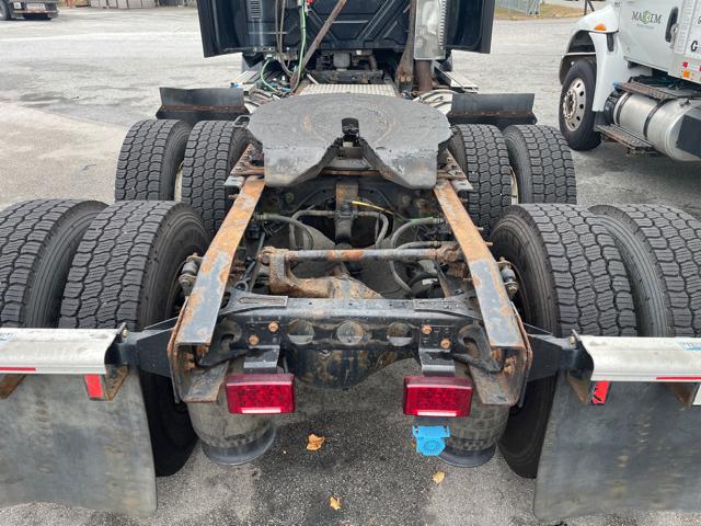 2019 International RH613 6X4 Daycab