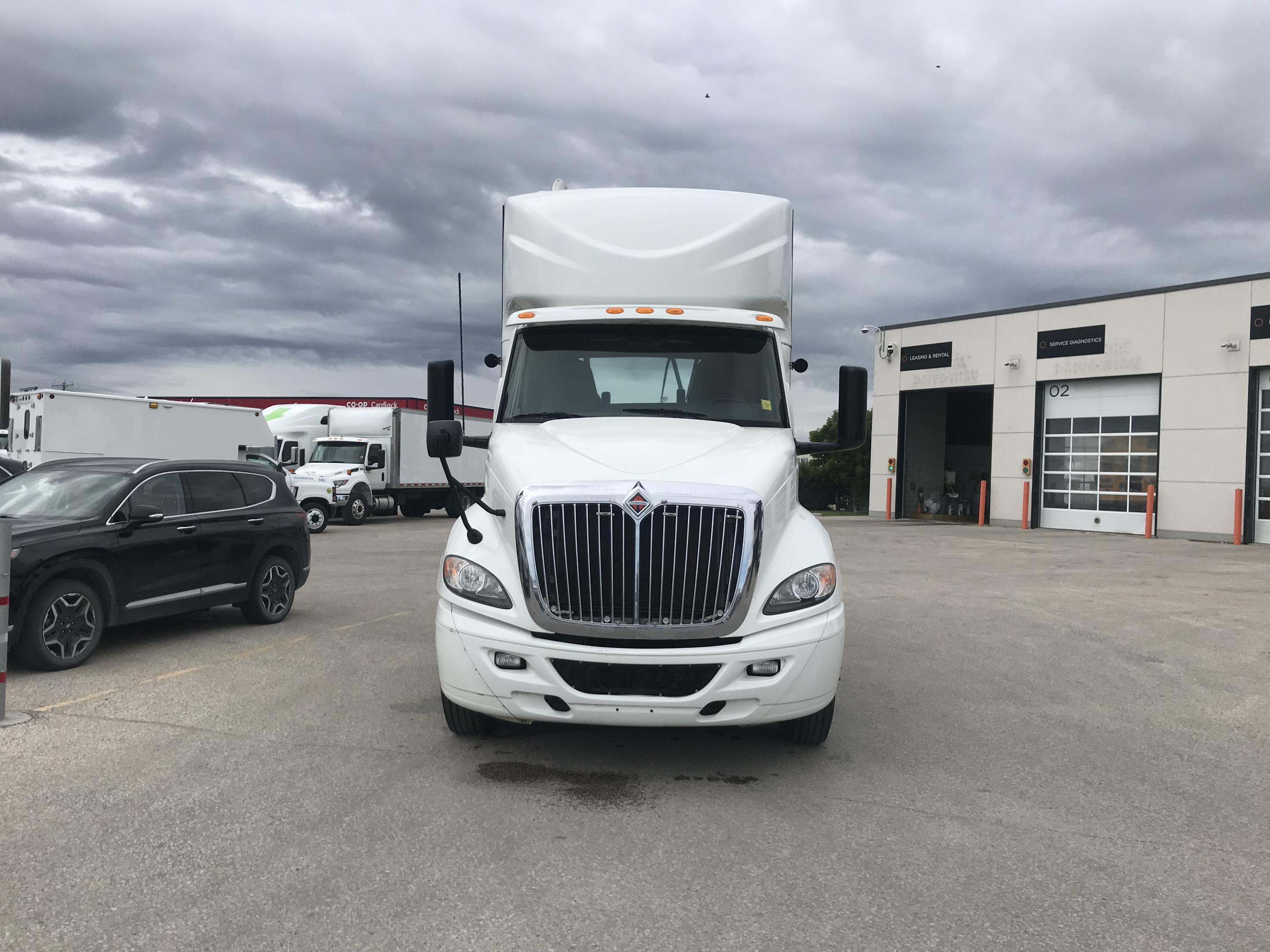 2019 International RH613 Daycab