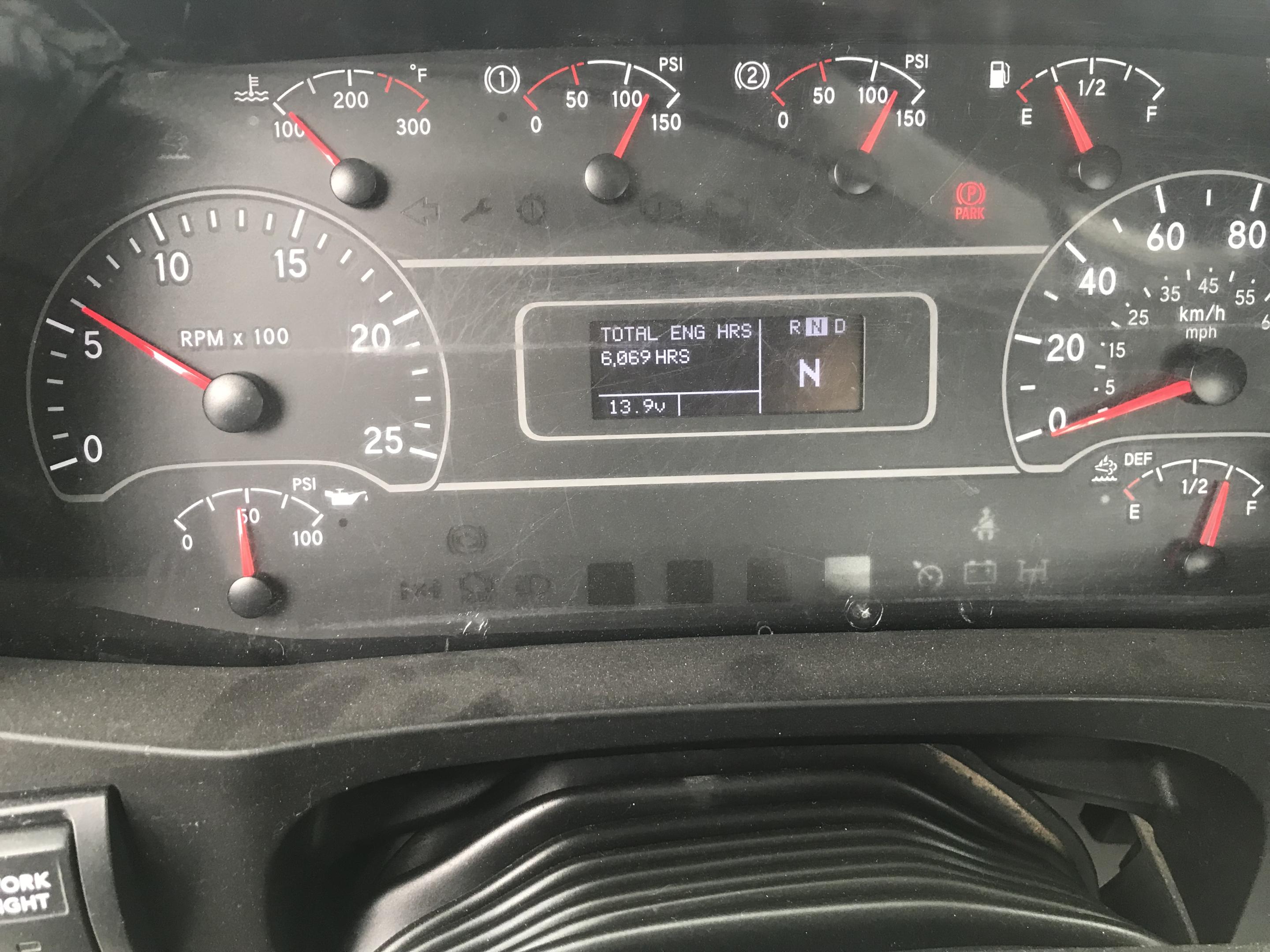 2019 International RH613 Daycab