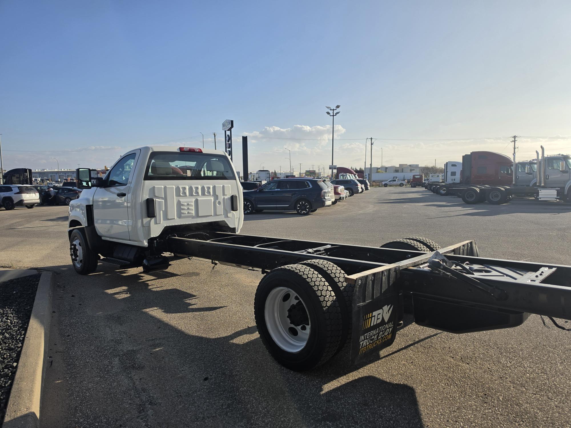2020 International CV515 4X2