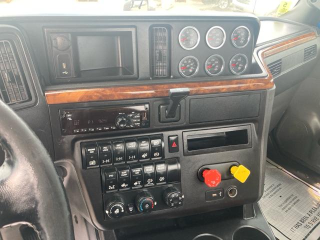 2020 International LT625 Daycab