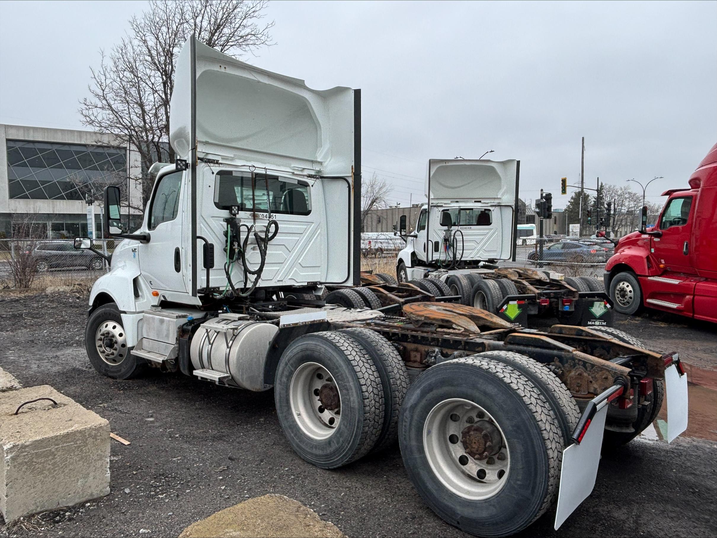 2020 International LT625 Daycab