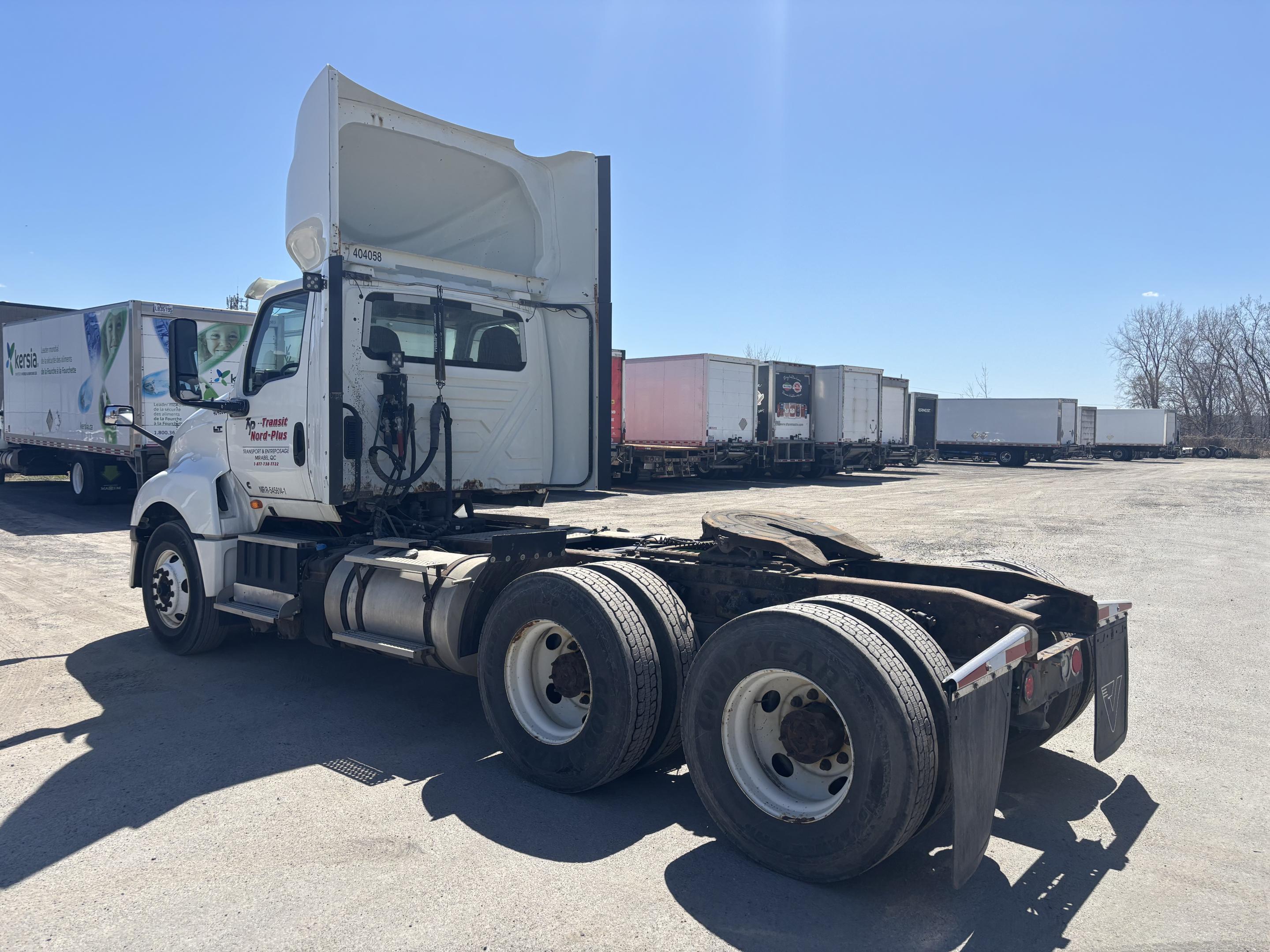 2020 International LT625 Daycab
