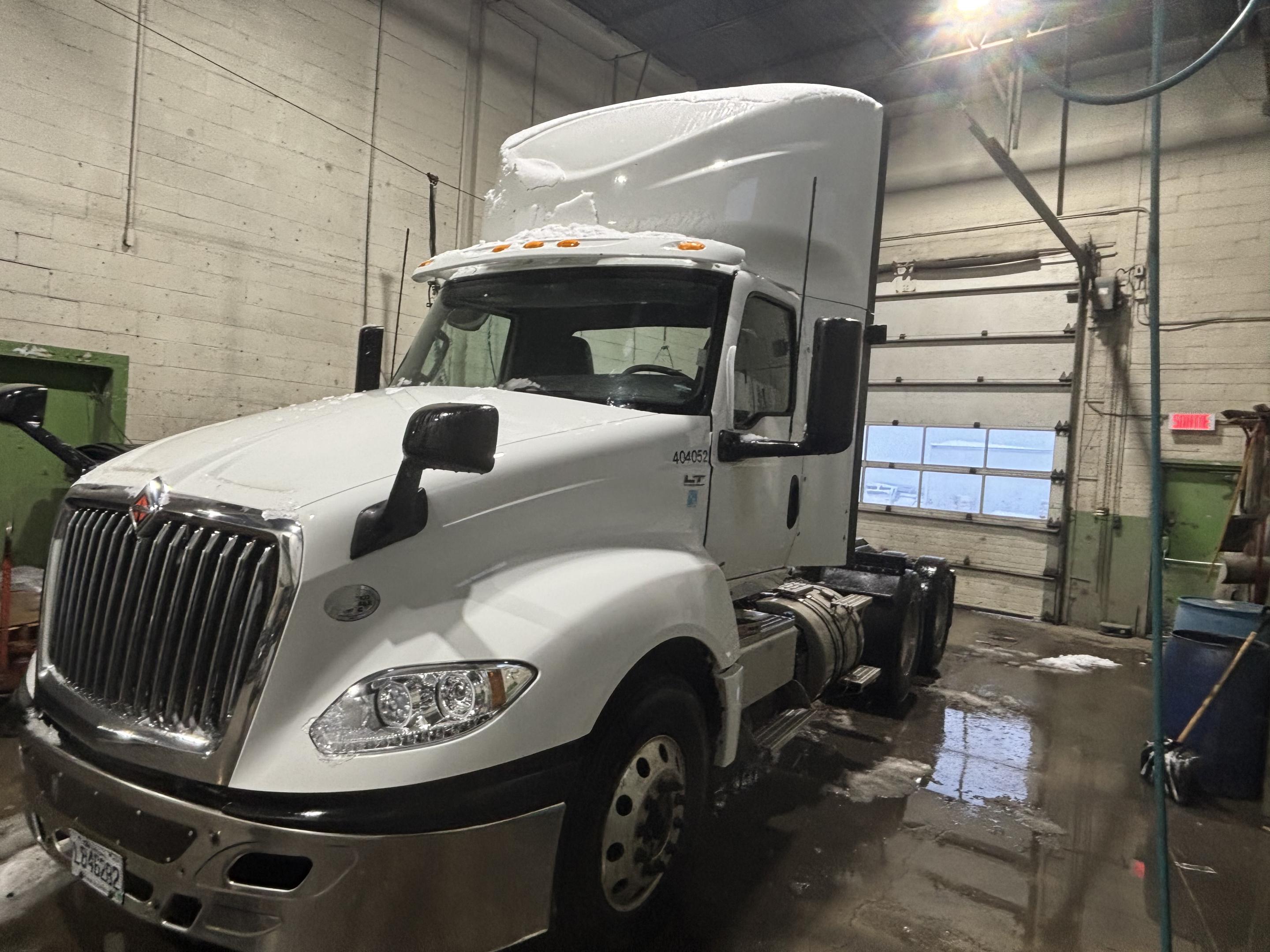 2020 International LT625 Daycab