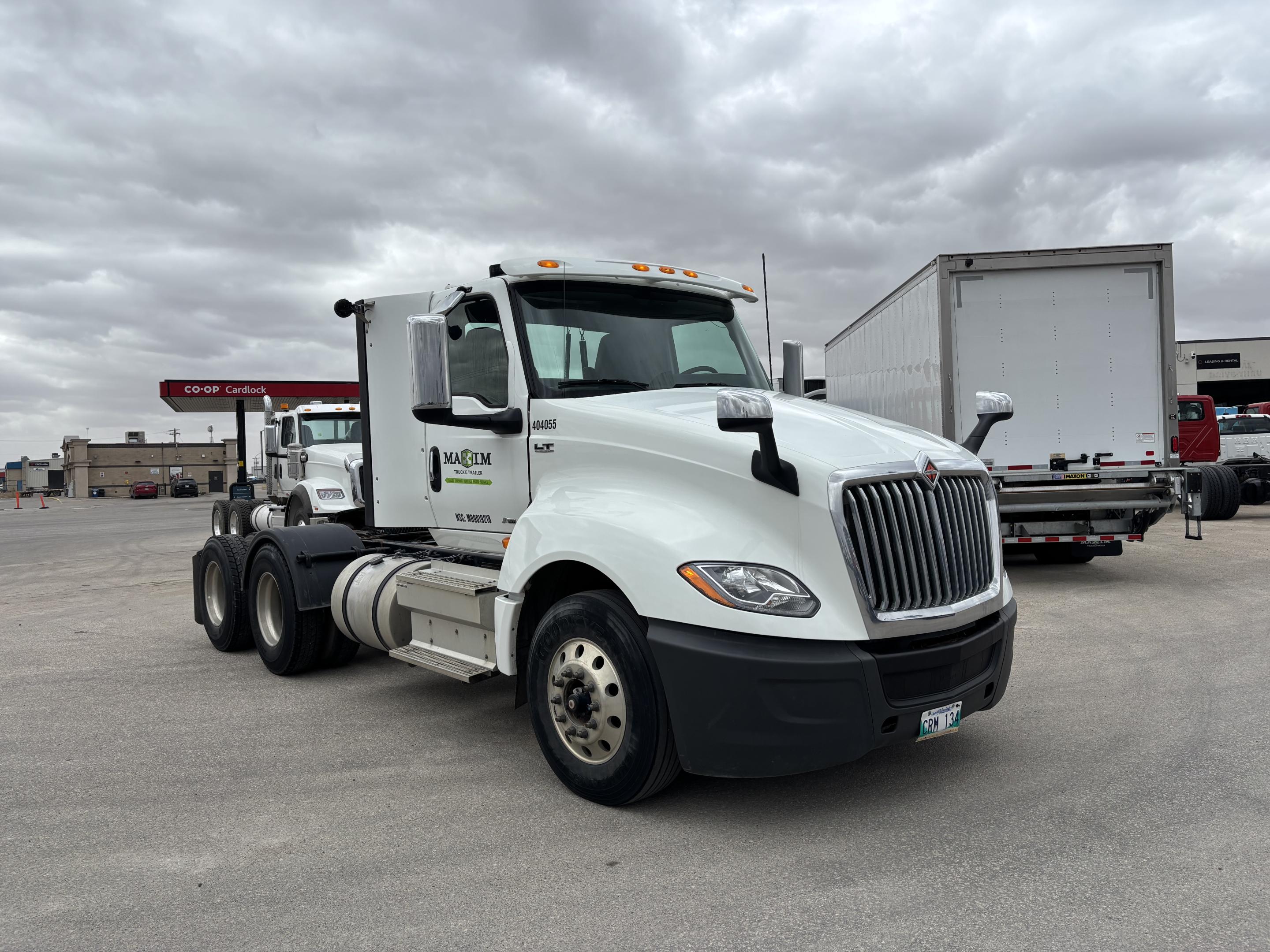 2020 International LT625 Daycab
