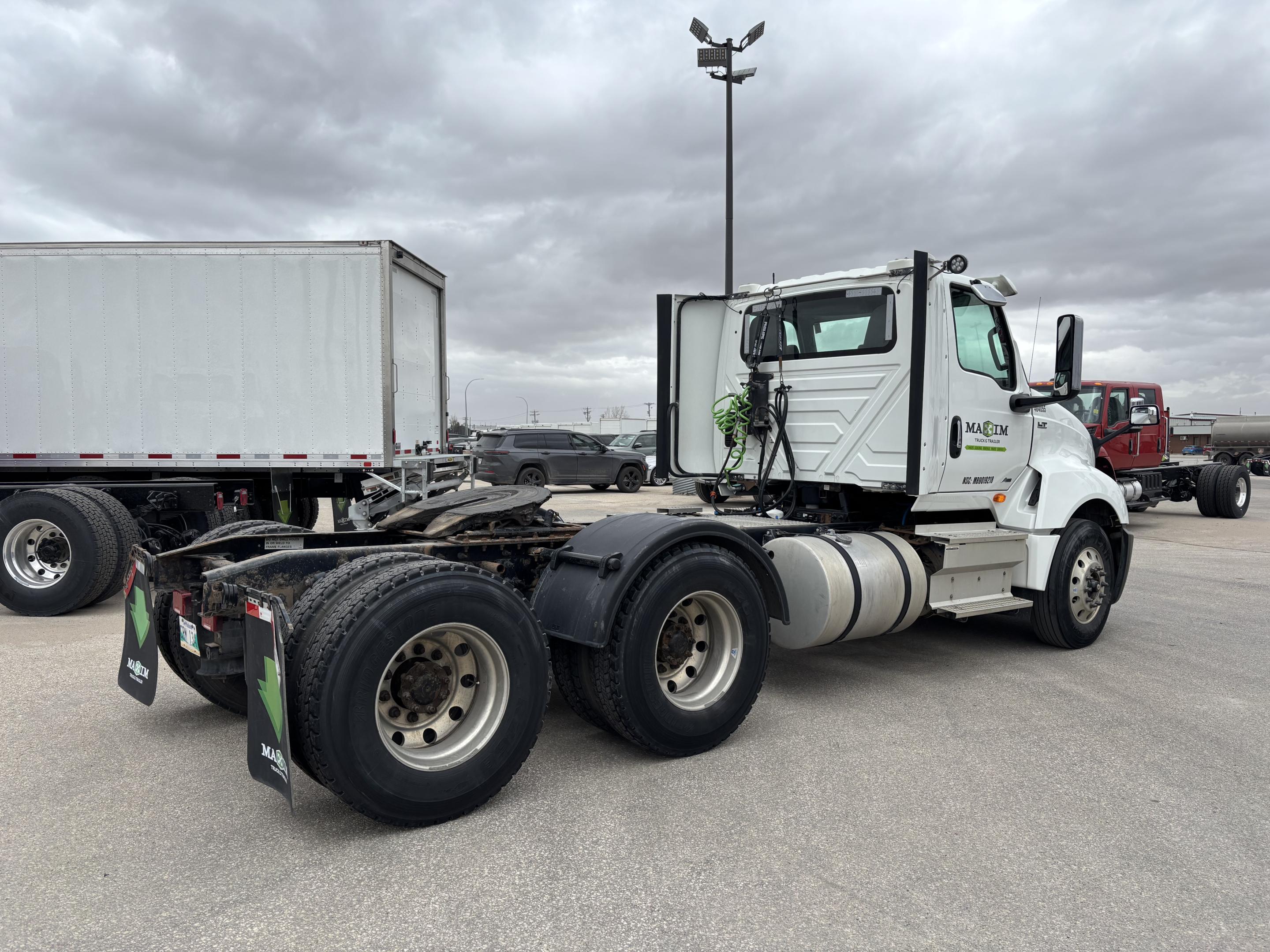 2020 International LT625 Daycab