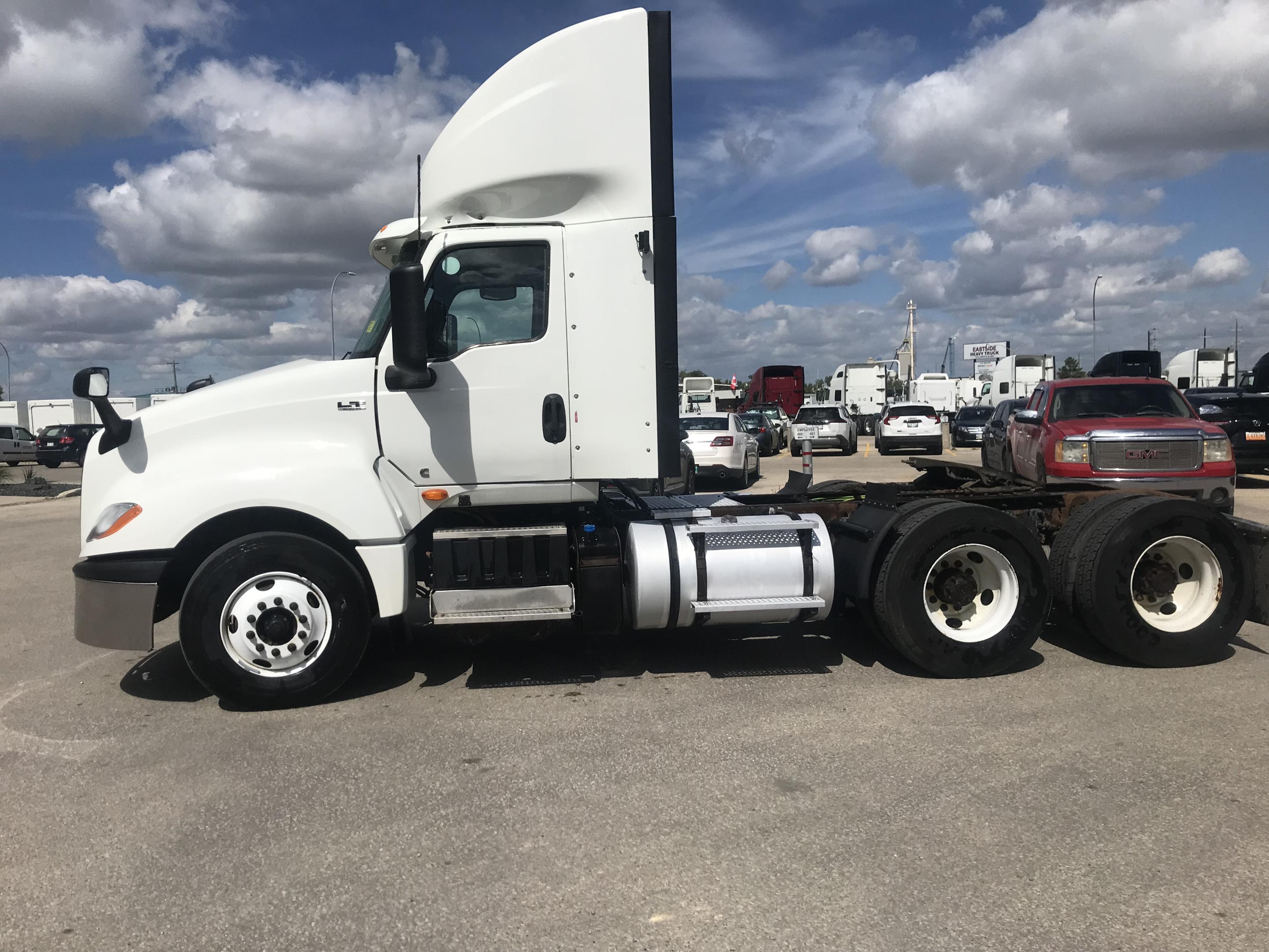 2020 International LT625 Daycab