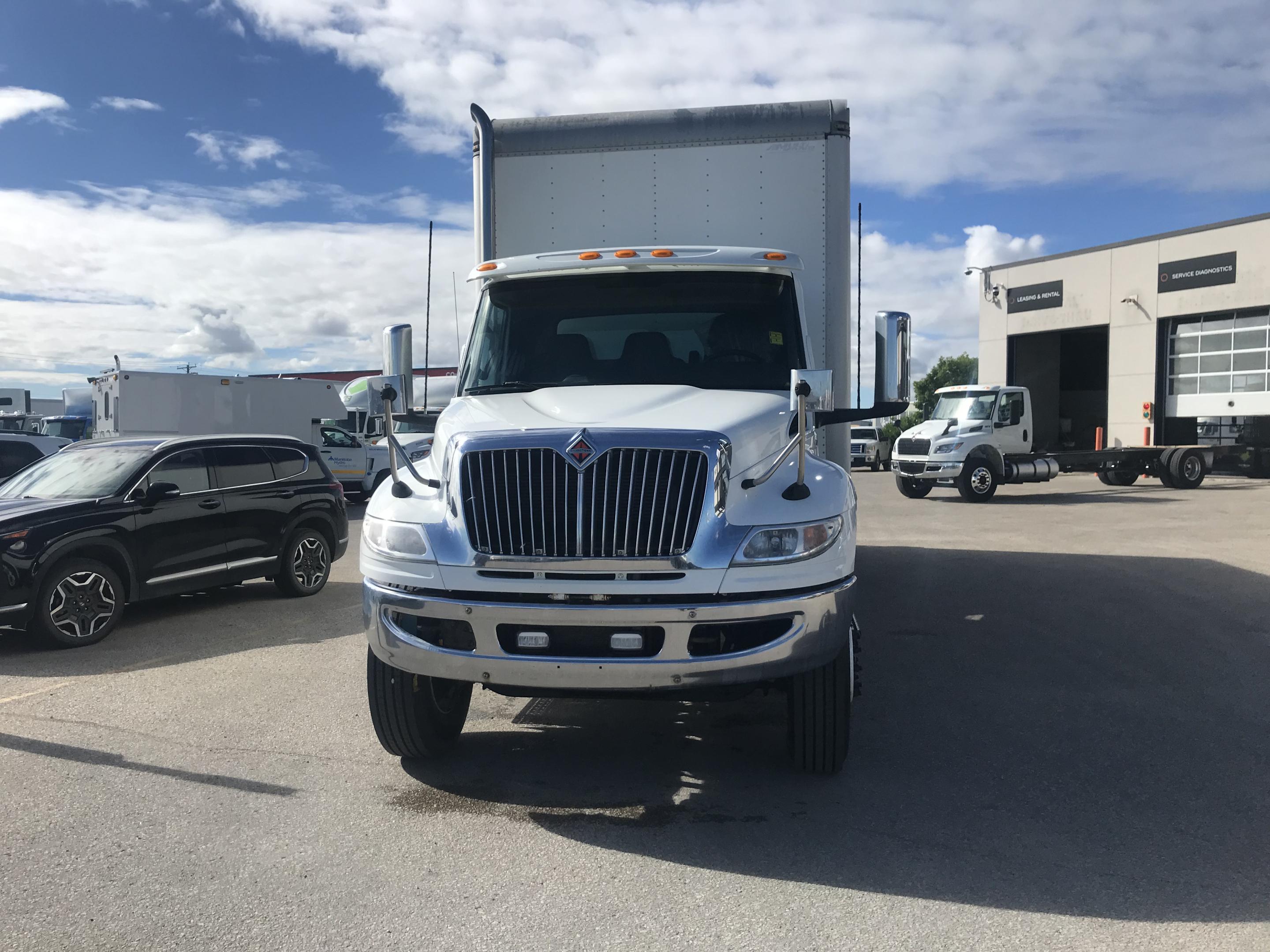 2020 International MV607 4X2 Dry Van