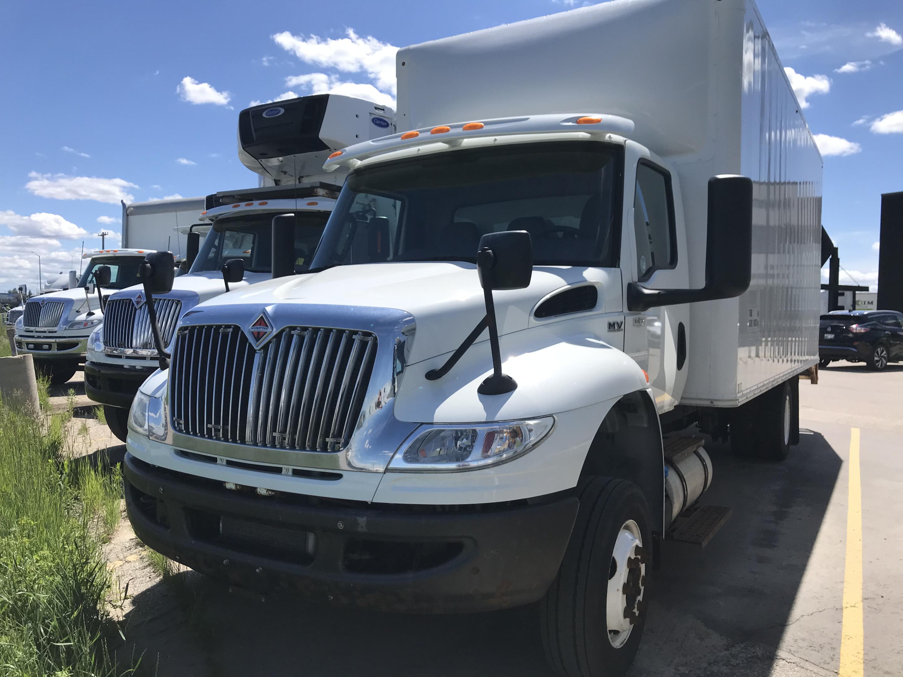 2020 International MV607 4X2 Dry Van