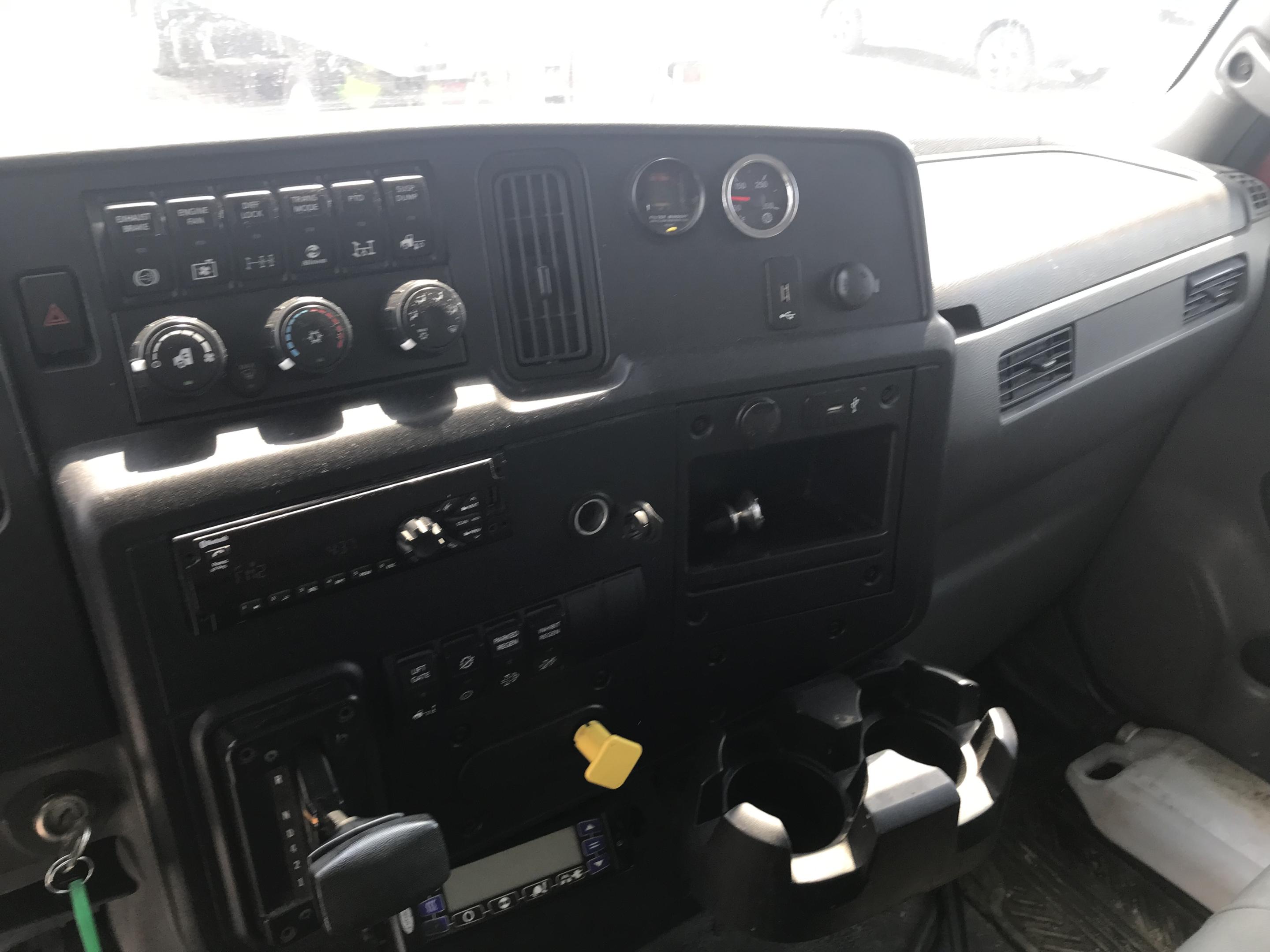 2020 International MV607 Reefer